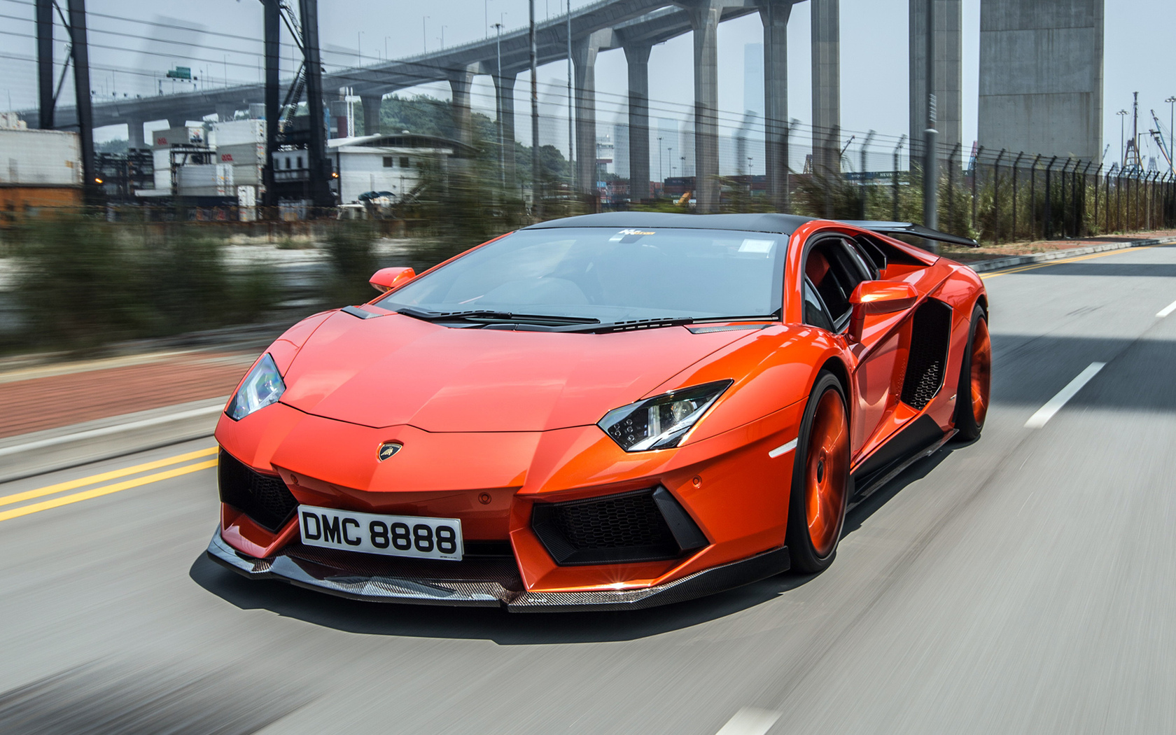 Lamborghini Aventador lp700 4 оранжевый