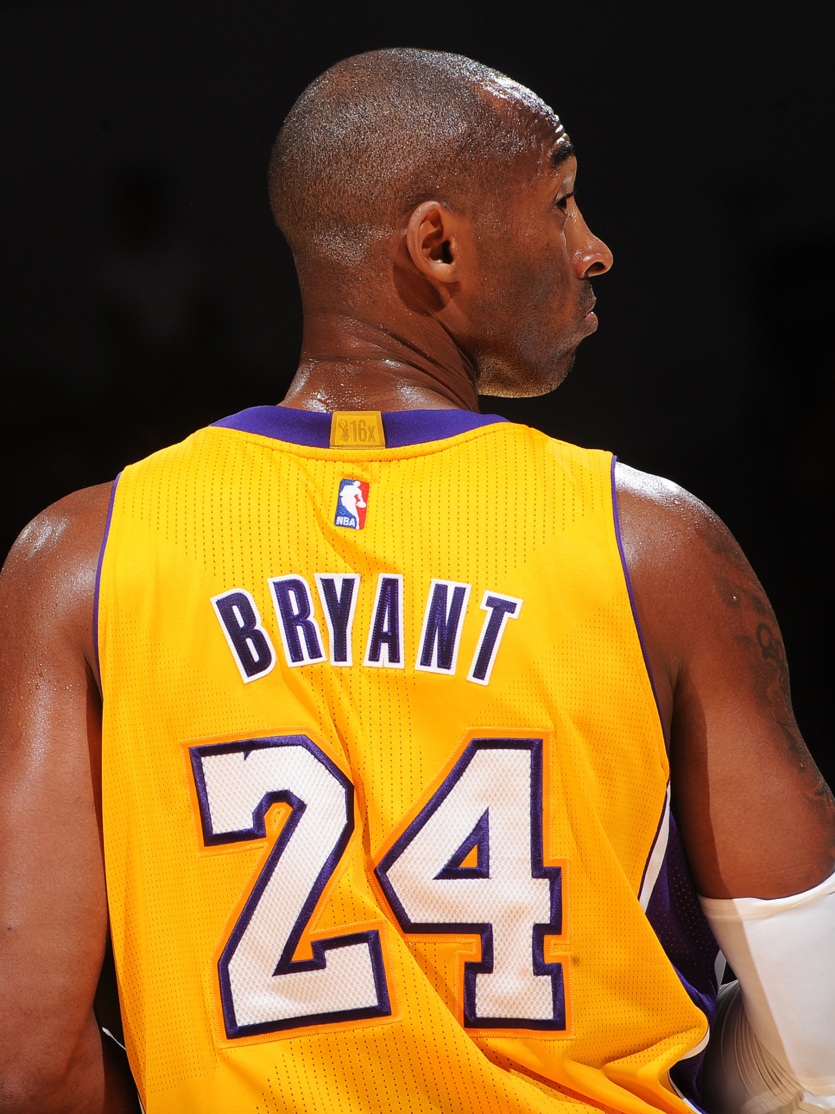 Download Kobe Bryant Lakers HD Wallpaper