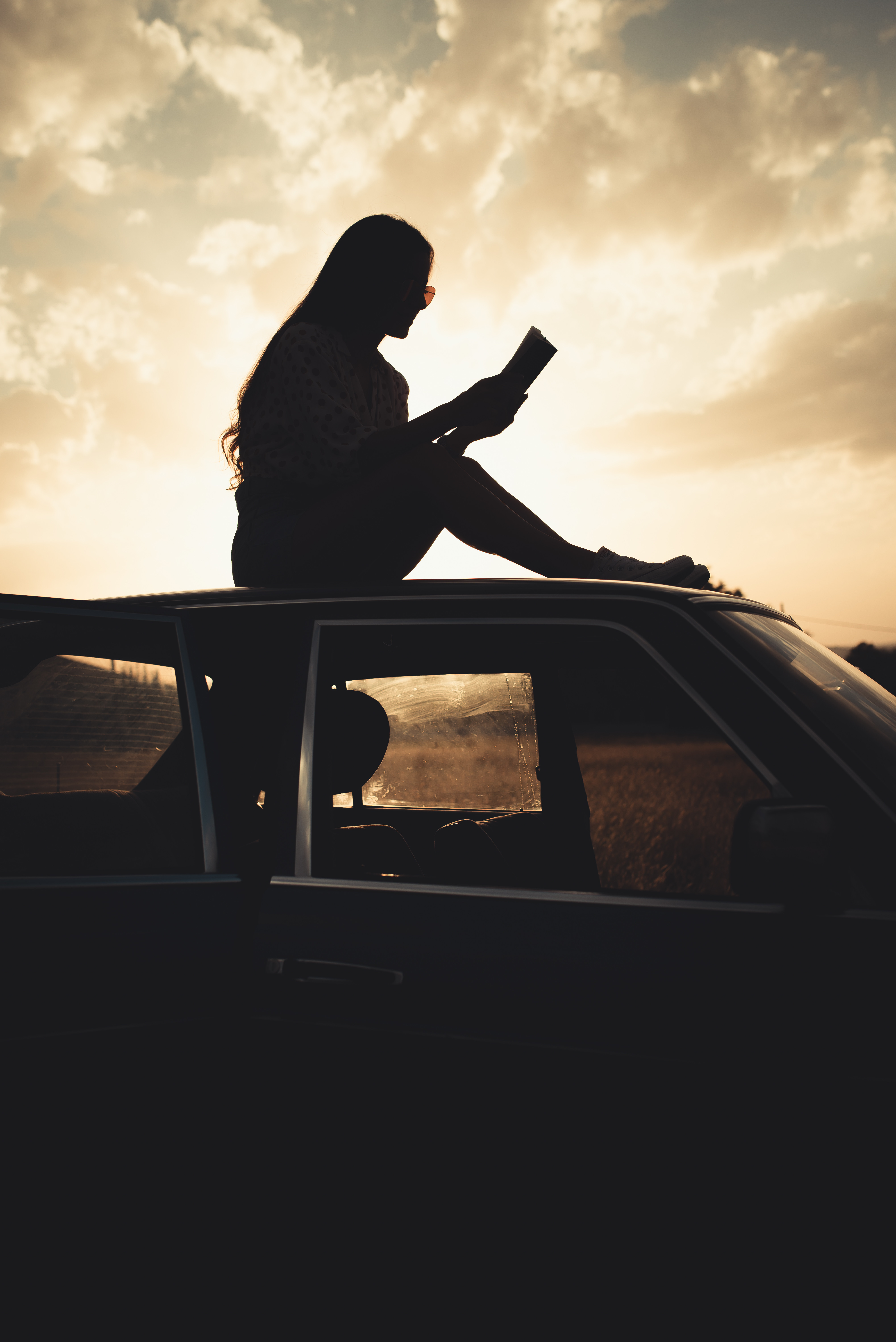 reading, books, dark, girl, silhouette, car, machine Phone Background