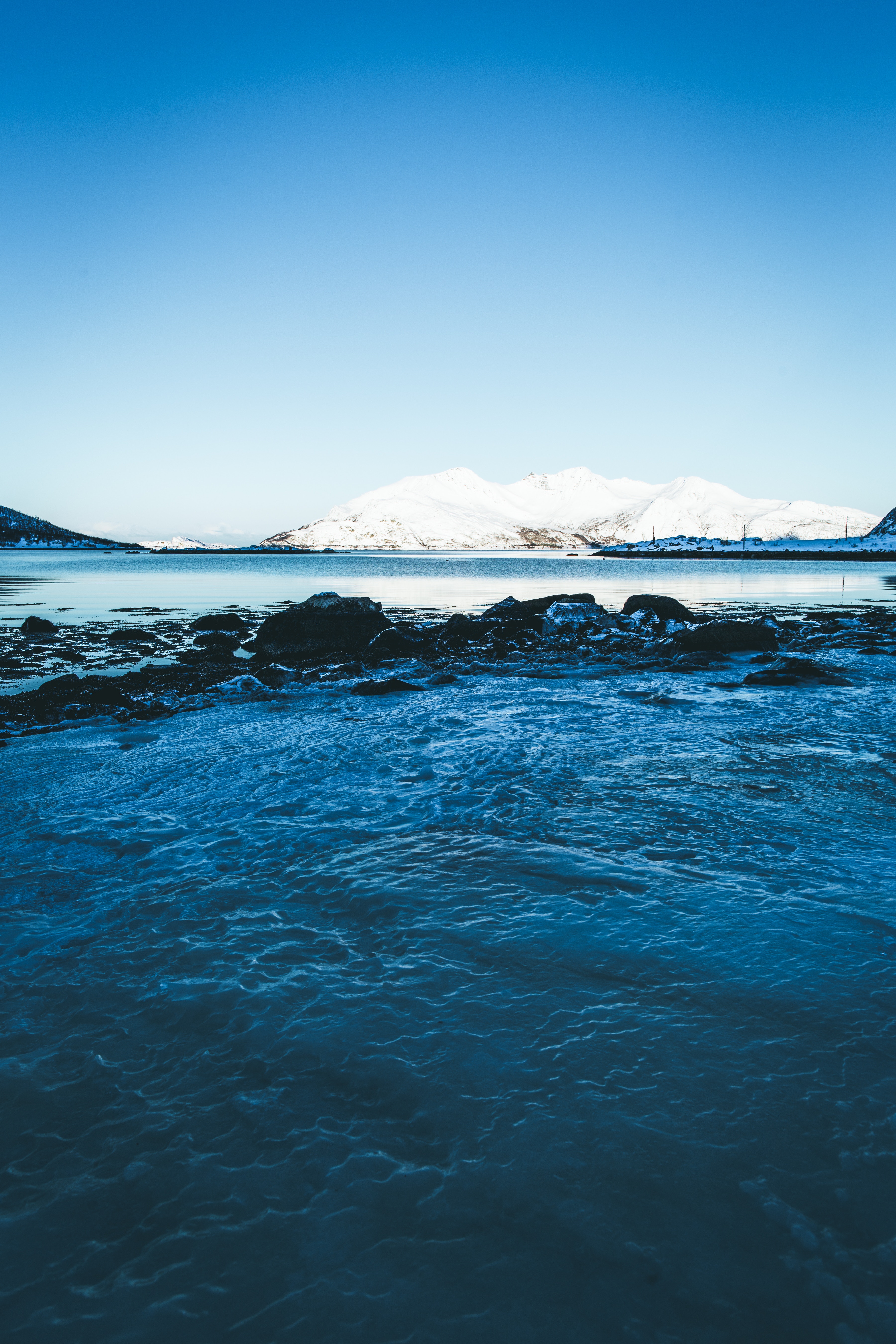 Download mobile wallpaper Sky, Lake, Horizon, Glacier, Nature, Water, Ice for free.