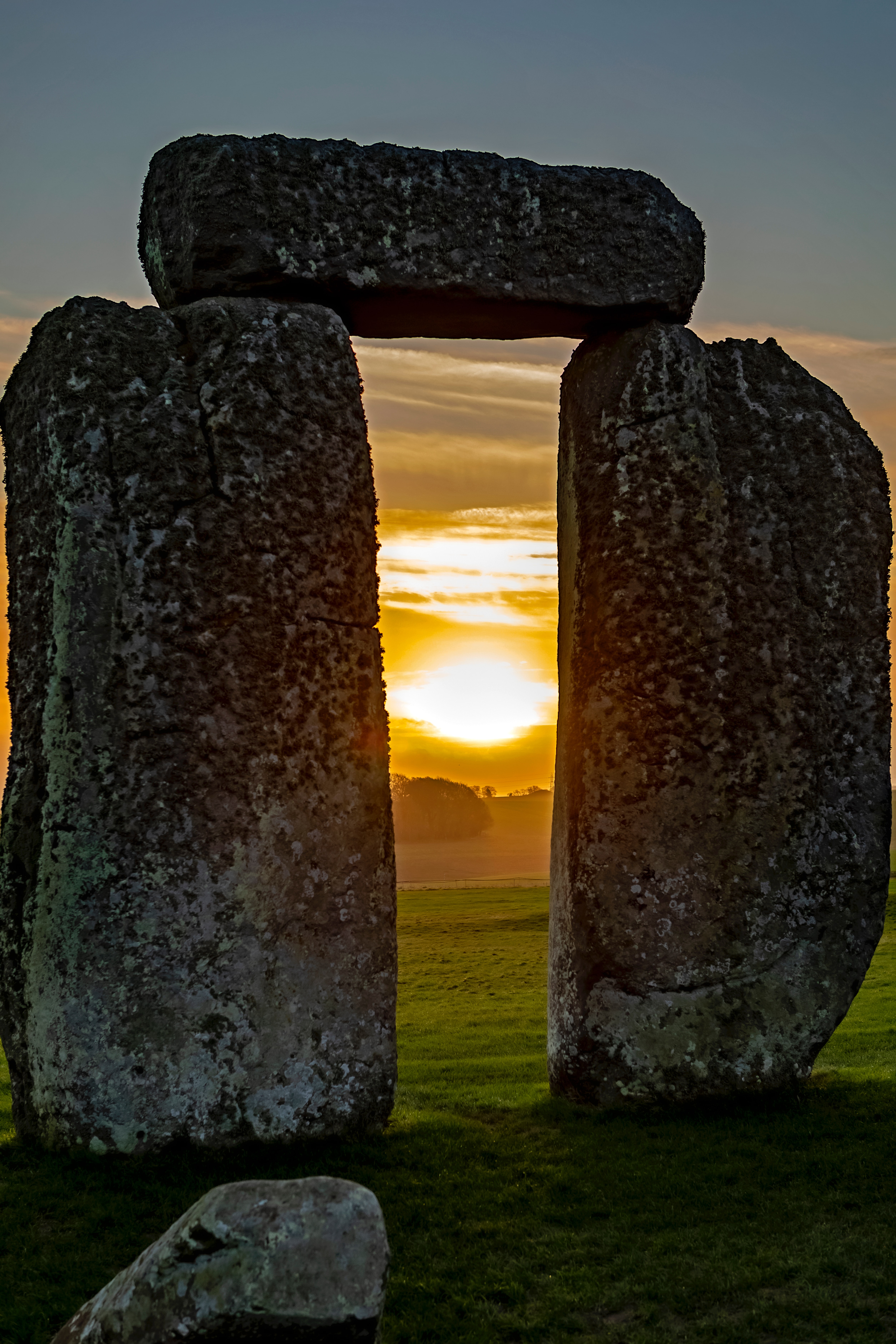 66599 descargar fondo de pantalla stonehenge, naturaleza, puesta del sol, stones, inglaterra, megalito: protectores de pantalla e imágenes gratis