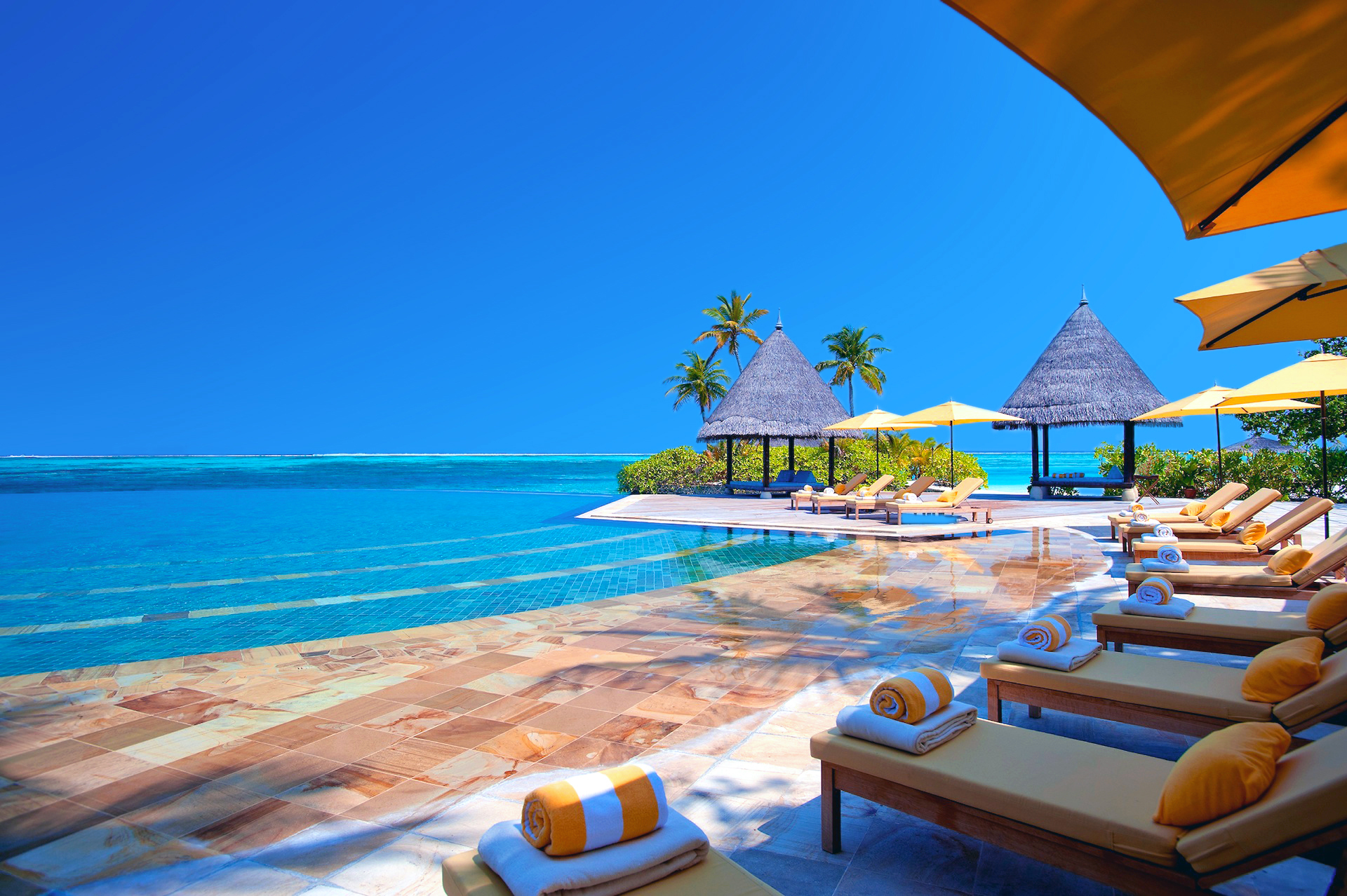Free HD sea, beach, bungalow, maldives, photography, holiday, ocean, pool, sky