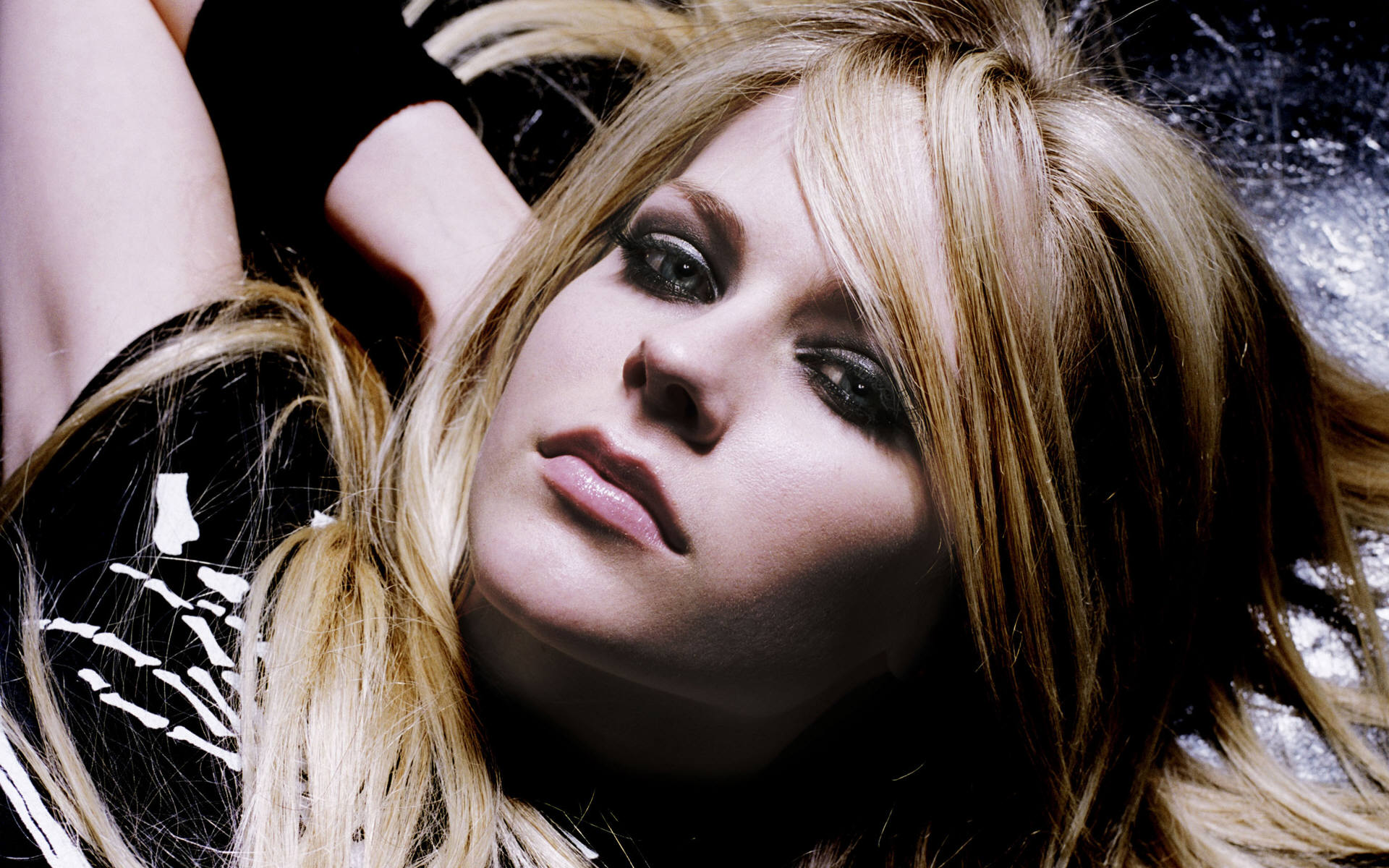 Free Images  Avril Lavigne