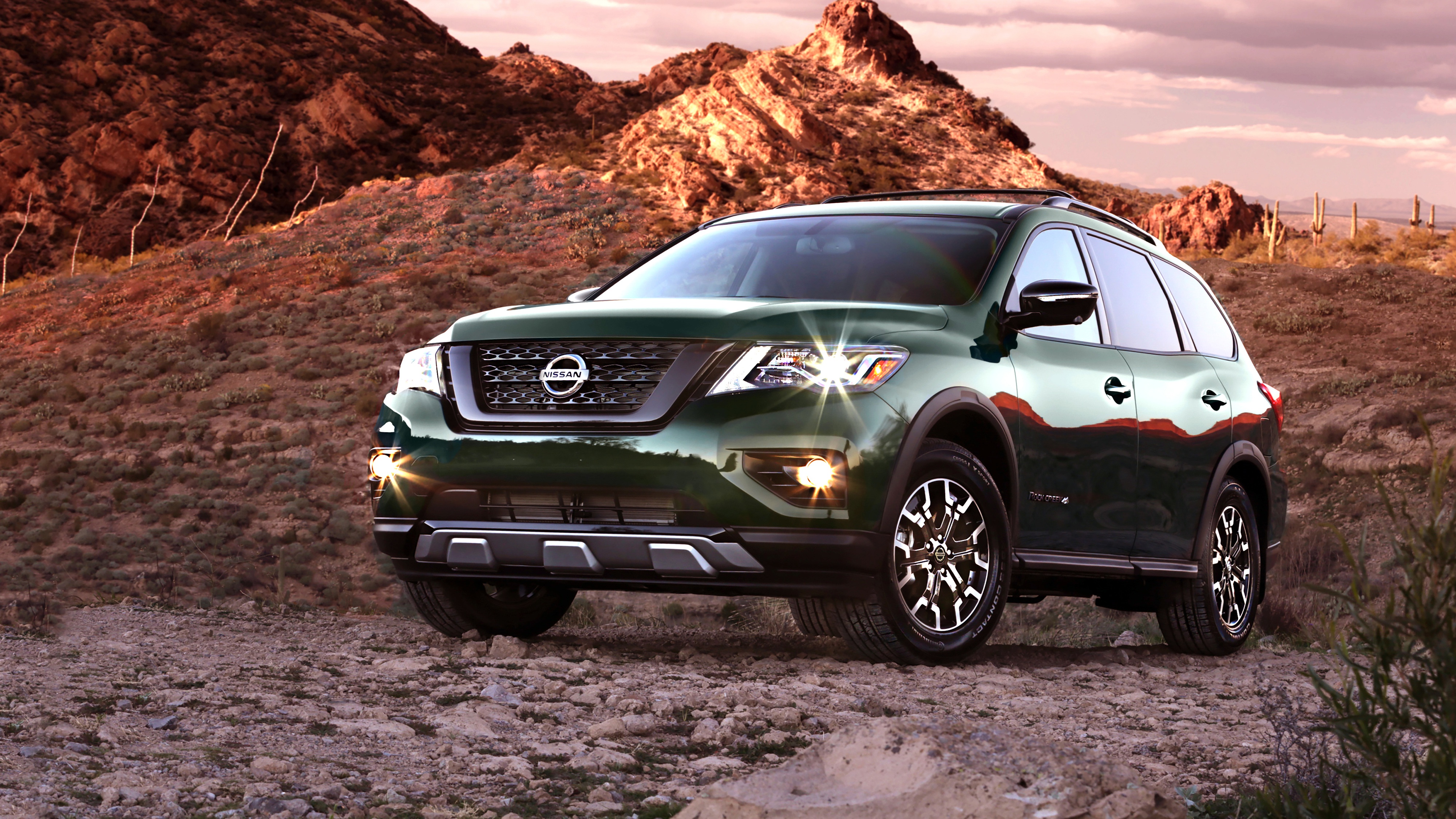 Nissan Pathfinder Wallpaper