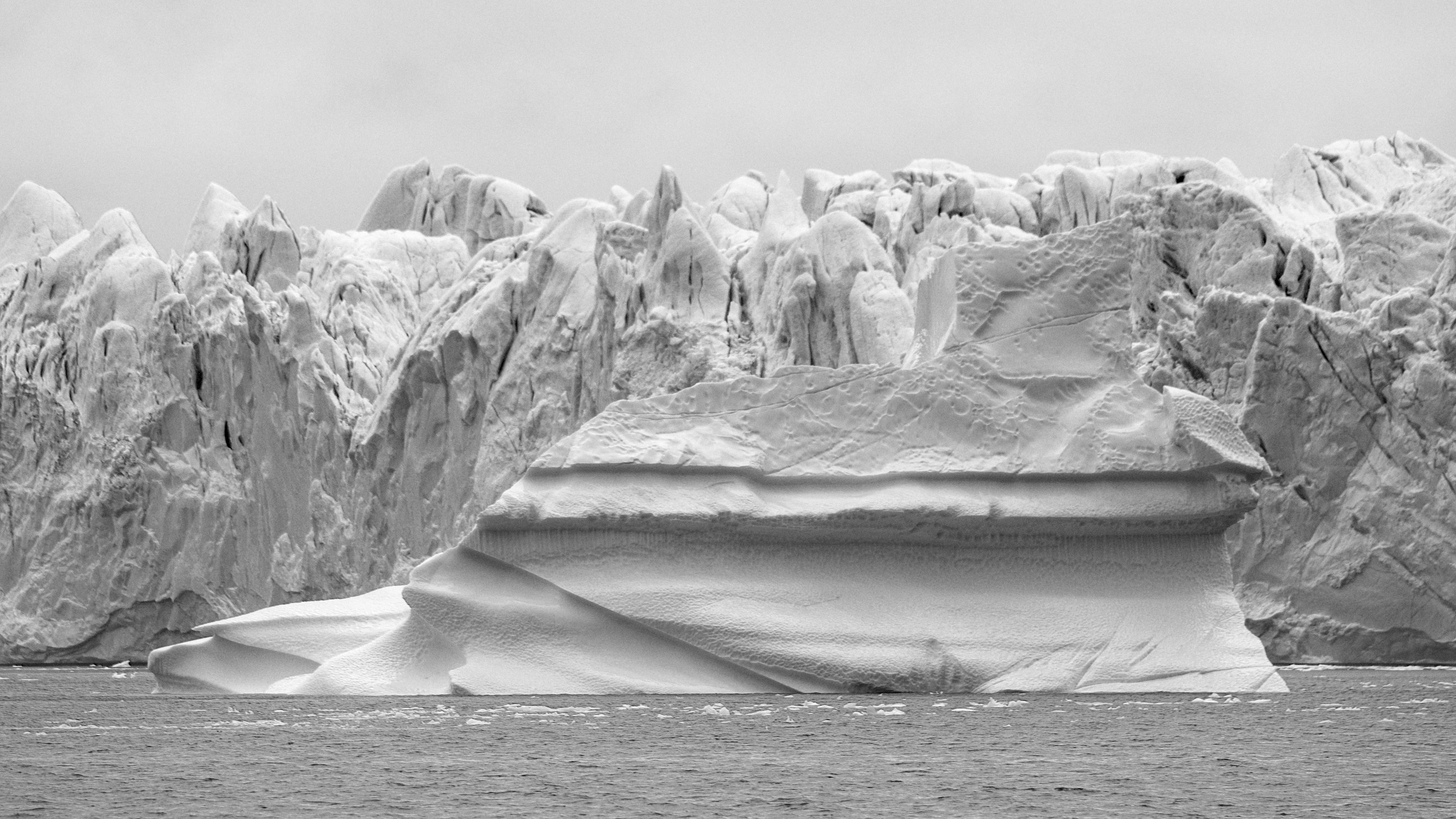 Скачать картинку Айсберг, Арктика, Природа, Лед, Зима в телефон бесплатно.