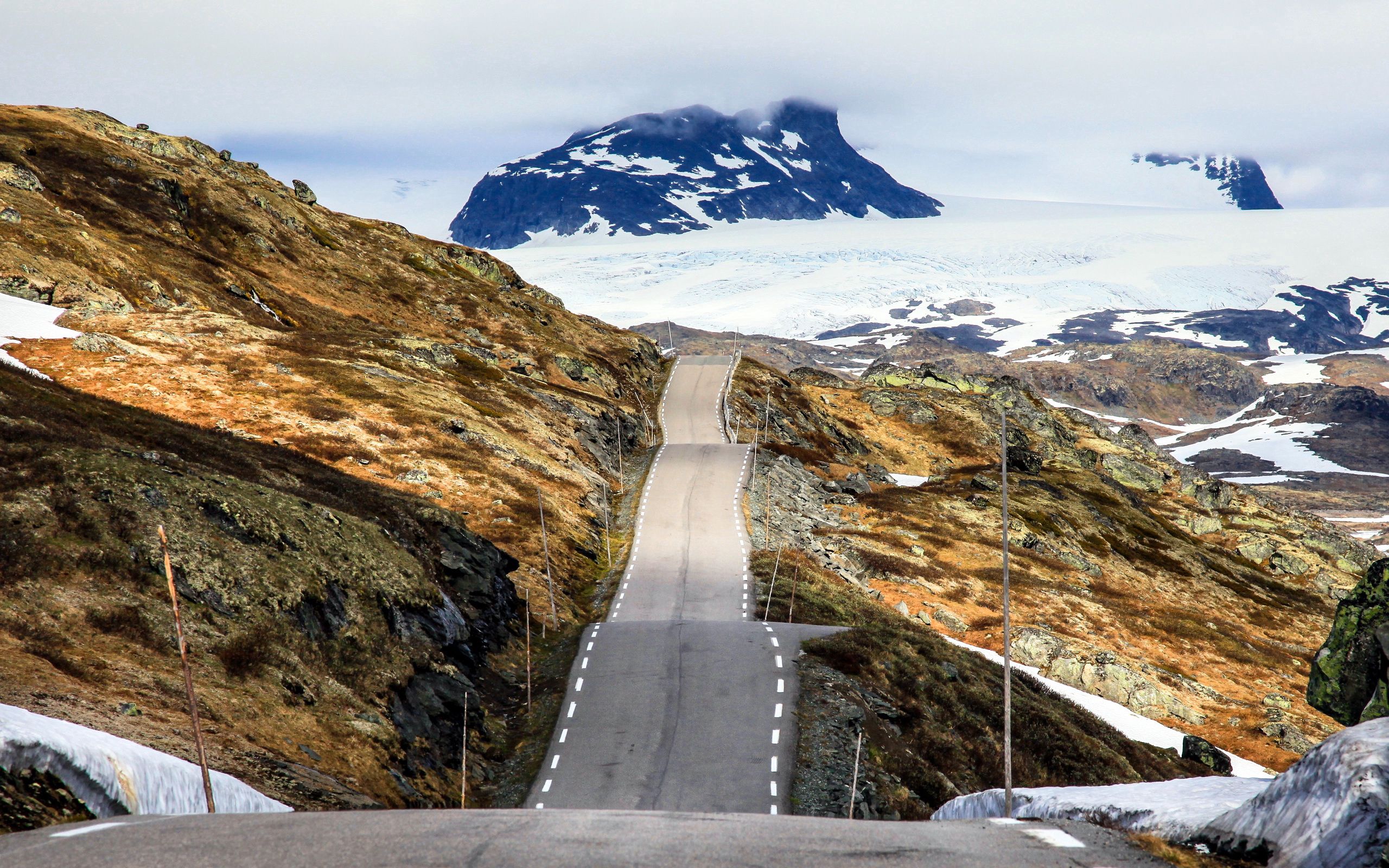 Téléchargez des papiers peints mobile Nature, Route, Neige, Montagnes, Norvège gratuitement.