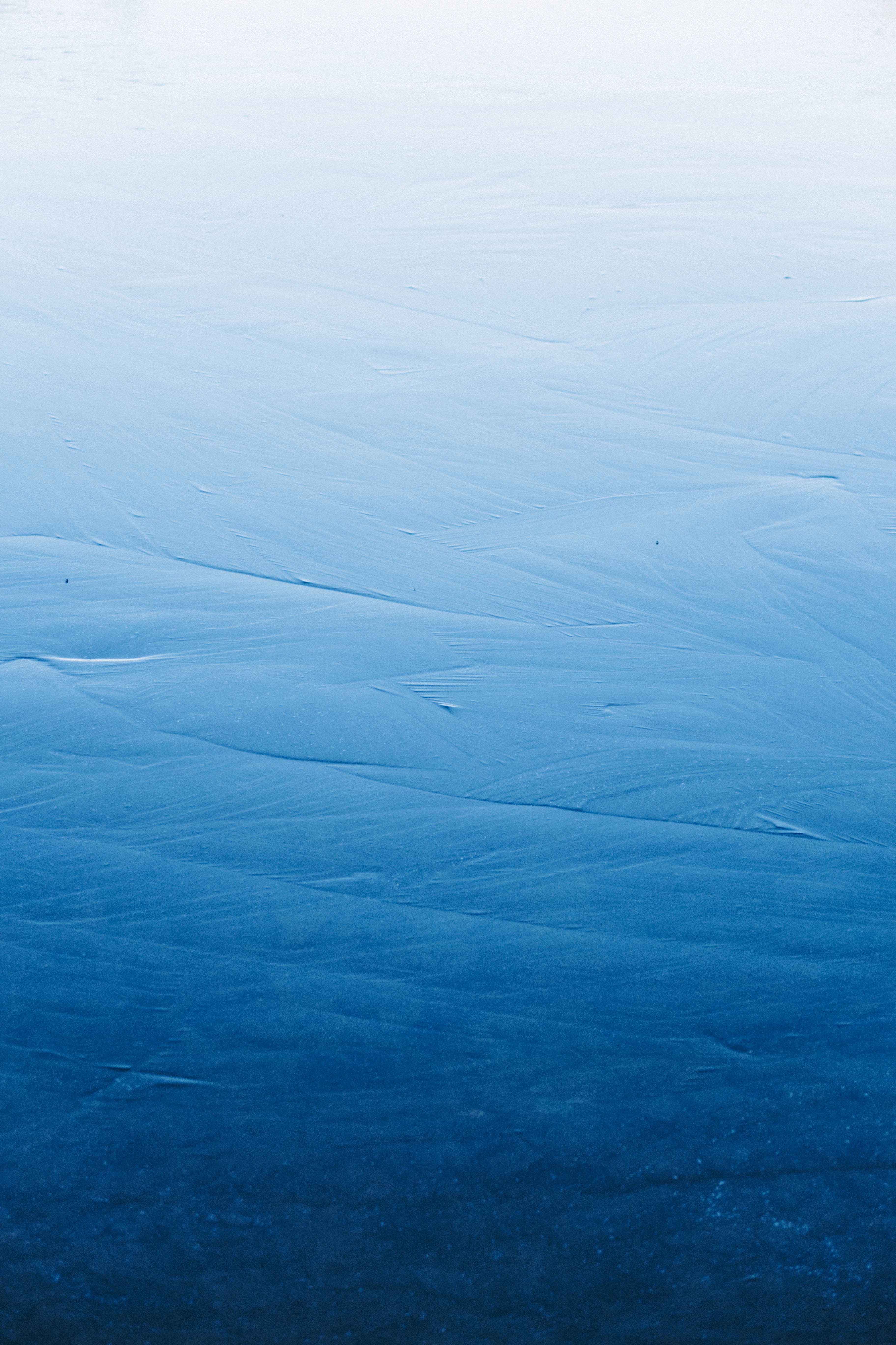 Download mobile wallpaper Water, Surface, Ocean, Minimalism for free.