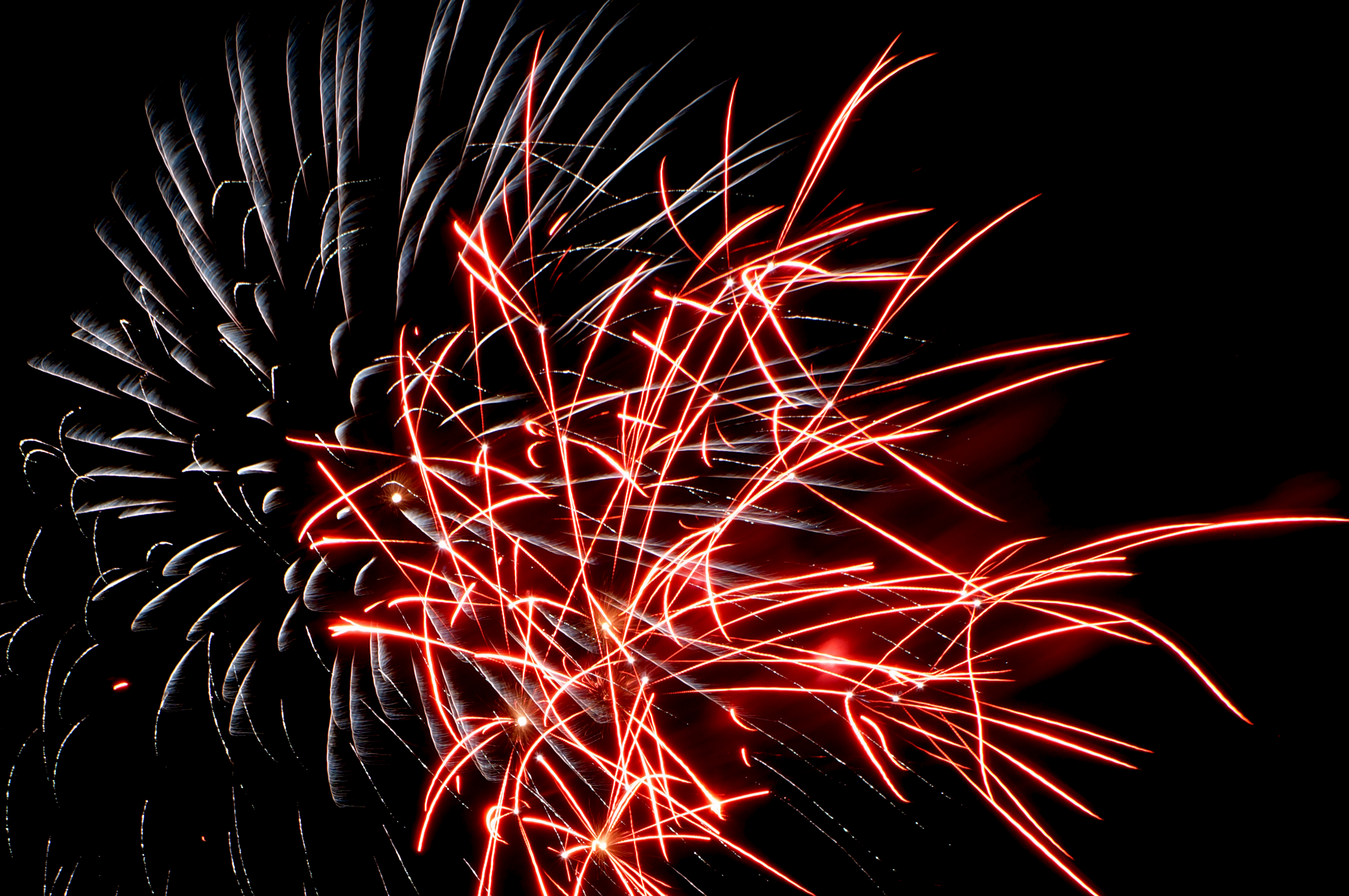 Free download wallpaper Sparks, Firework, Holidays, Glow, Fireworks on your PC desktop
