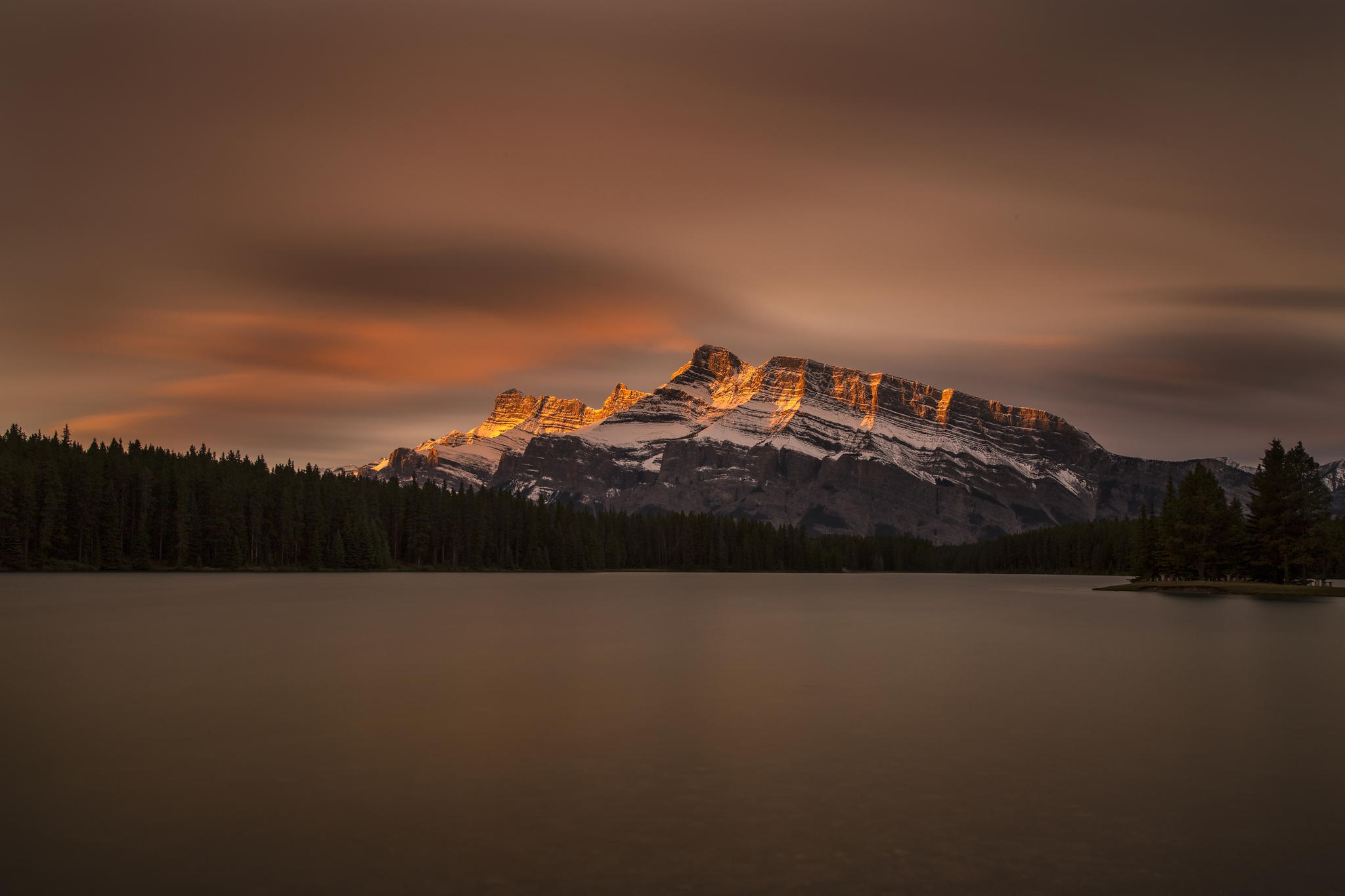 100974 Hintergrundbild herunterladen kanada, natur, mountains, see, banff nationalpark, jacksee, jack lake - Bildschirmschoner und Bilder kostenlos