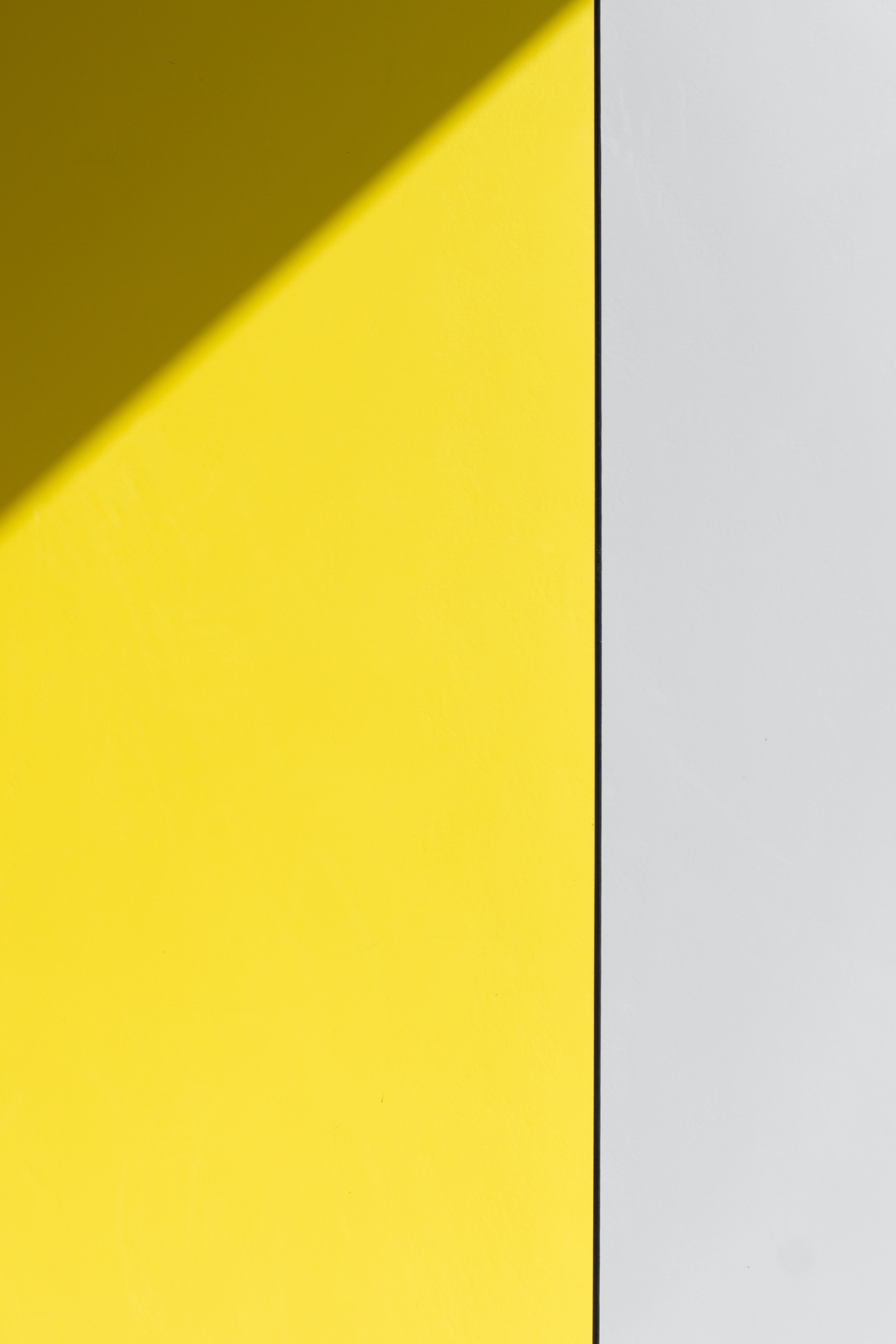 Скачать обои бесплатно Стена, Полосы, Желтый, Линия, Серый, Минимализм картинка на рабочий стол ПК