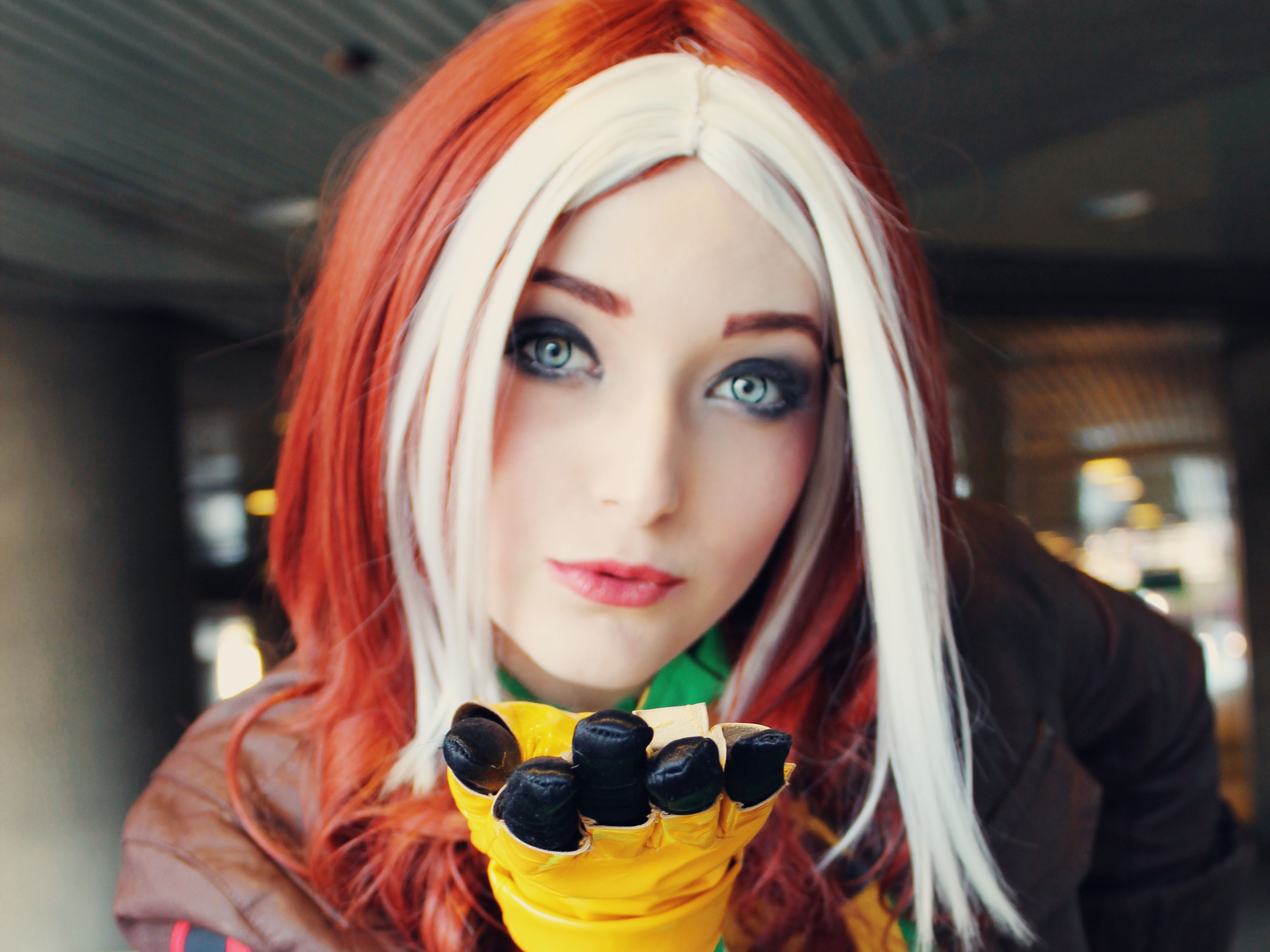 cosplay, women, rogue (marvel comics), two toned hair, x men Smartphone Background