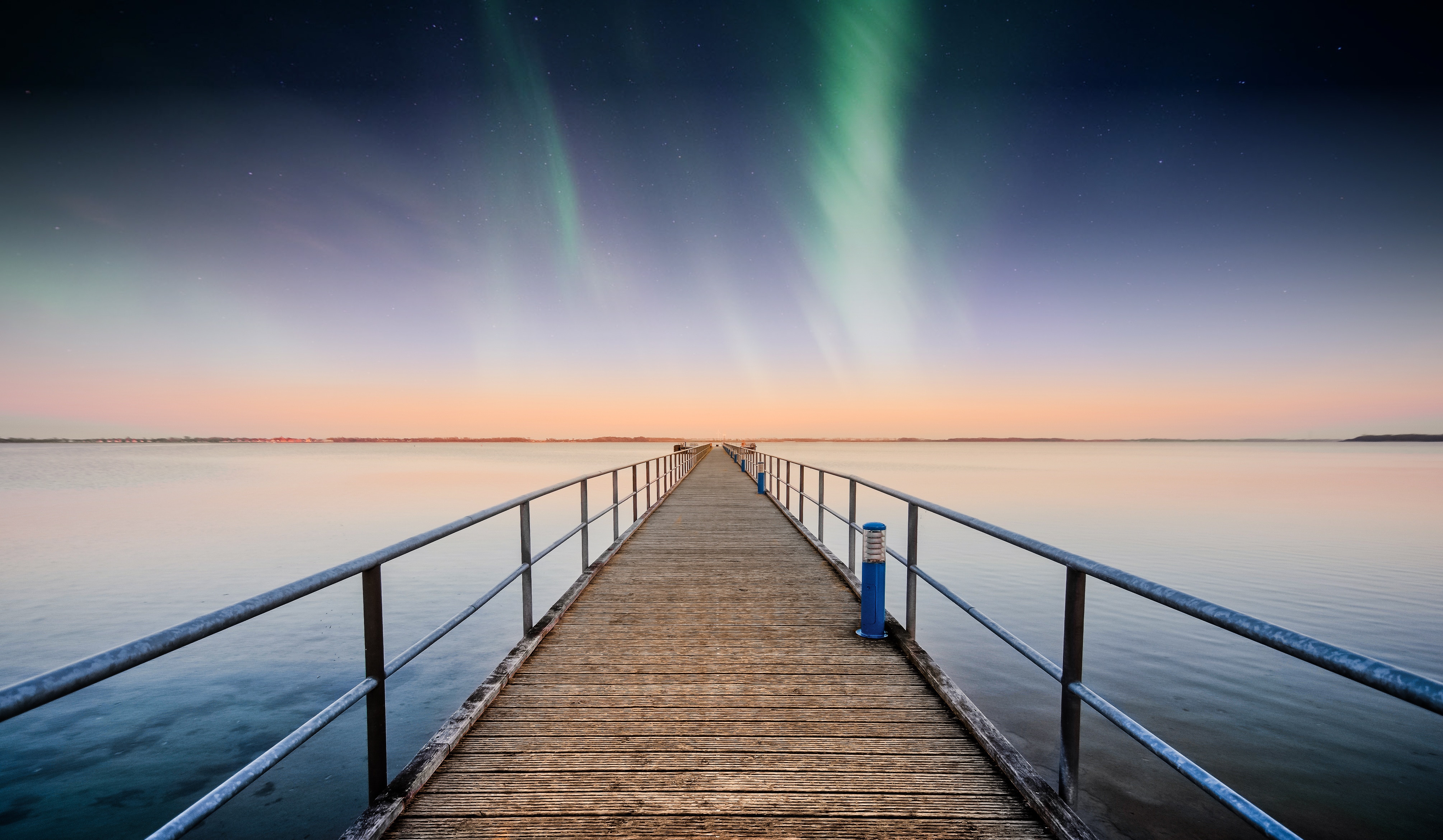 aurora borealis, pier, northern lights, nature, sky, stars, horizon 5K