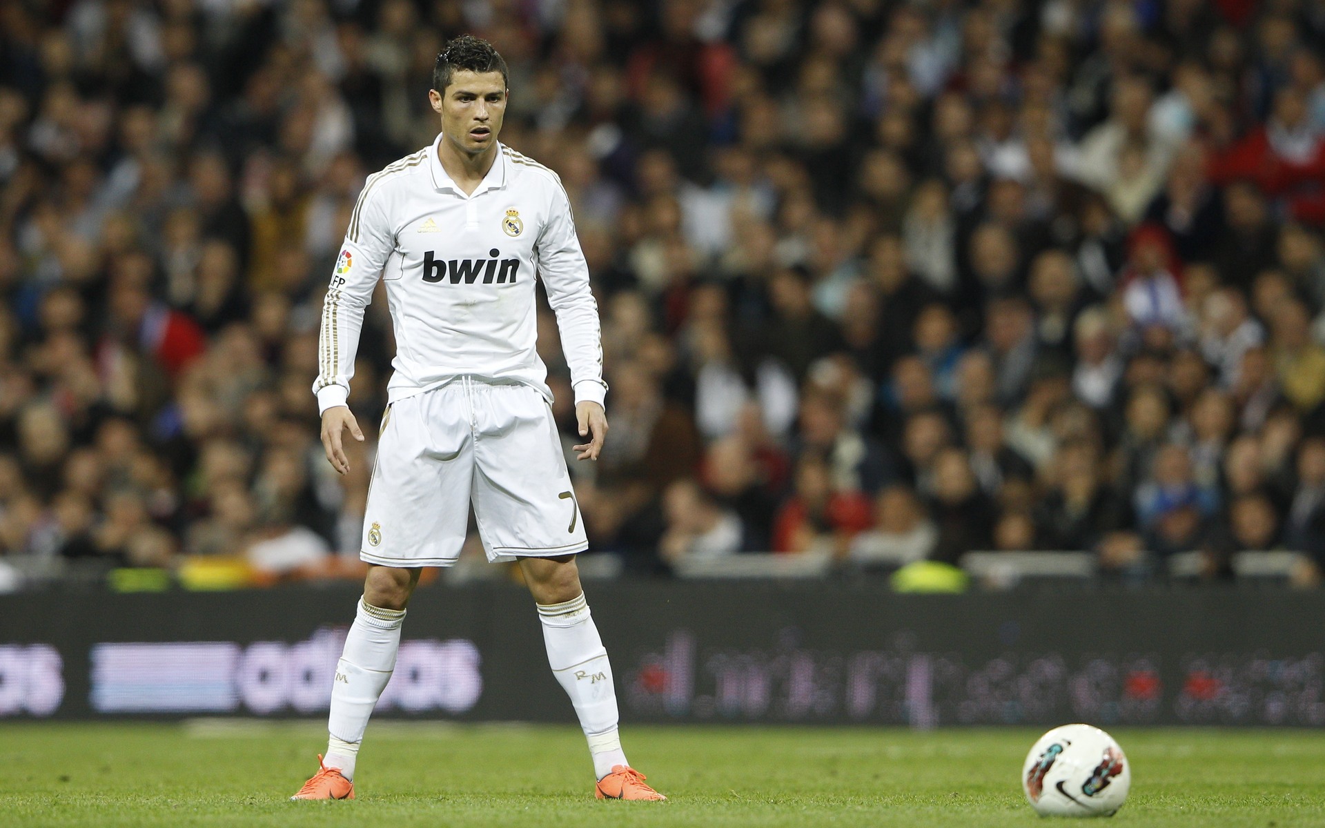 275711 Protetores de tela e papéis de parede Cristiano Ronaldo em seu telefone. Baixe  fotos gratuitamente