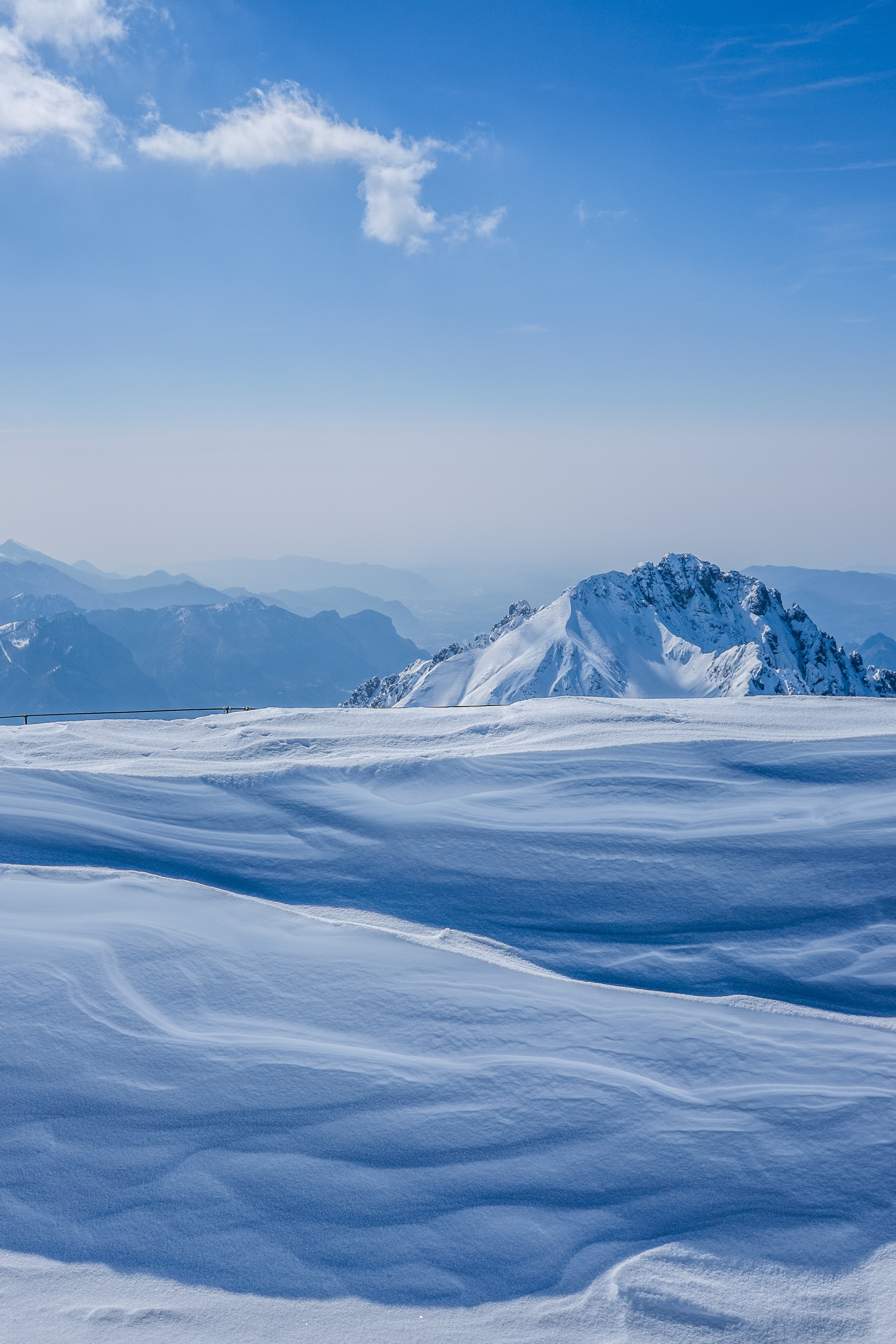 110579 Hintergrundbild herunterladen winter, natur, mountains, schnee, scheitel, nach oben, tourismus - Bildschirmschoner und Bilder kostenlos