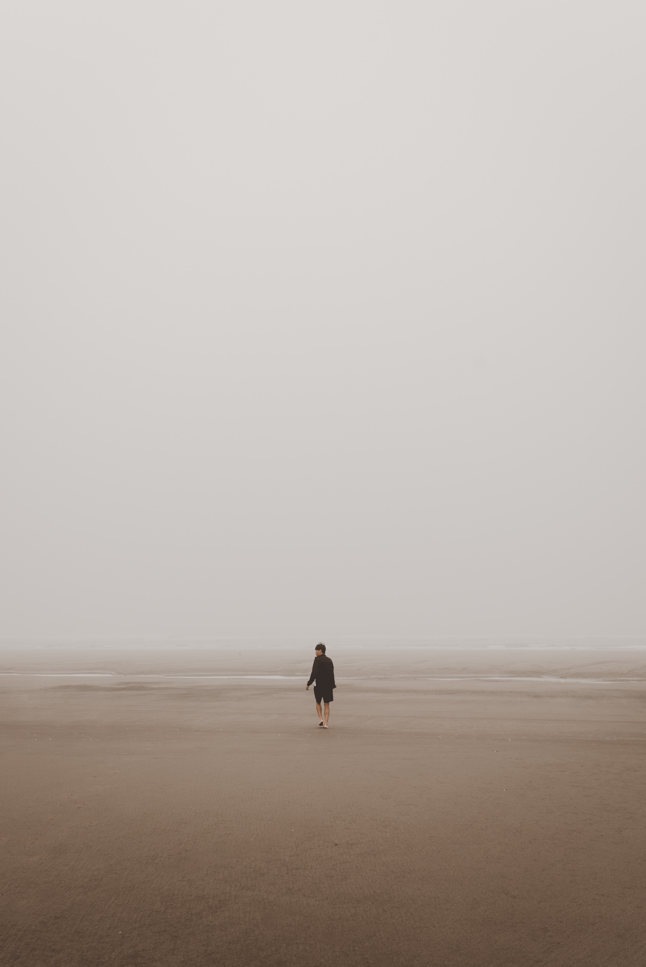 Download mobile wallpaper Oregon, United States, Person, Lonely, Sand, Usa, Human, Minimalism, Alone for free.