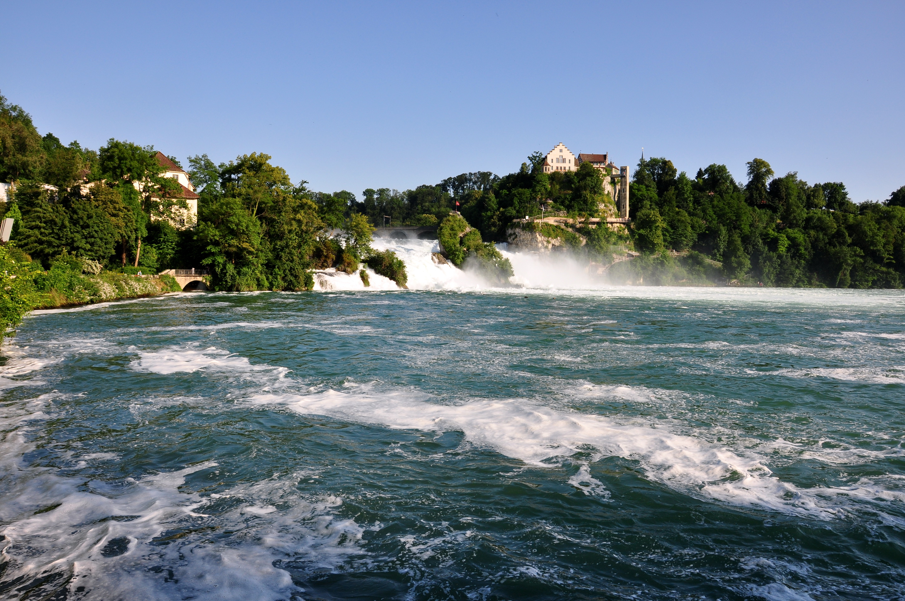рейнский водопад швейцарии