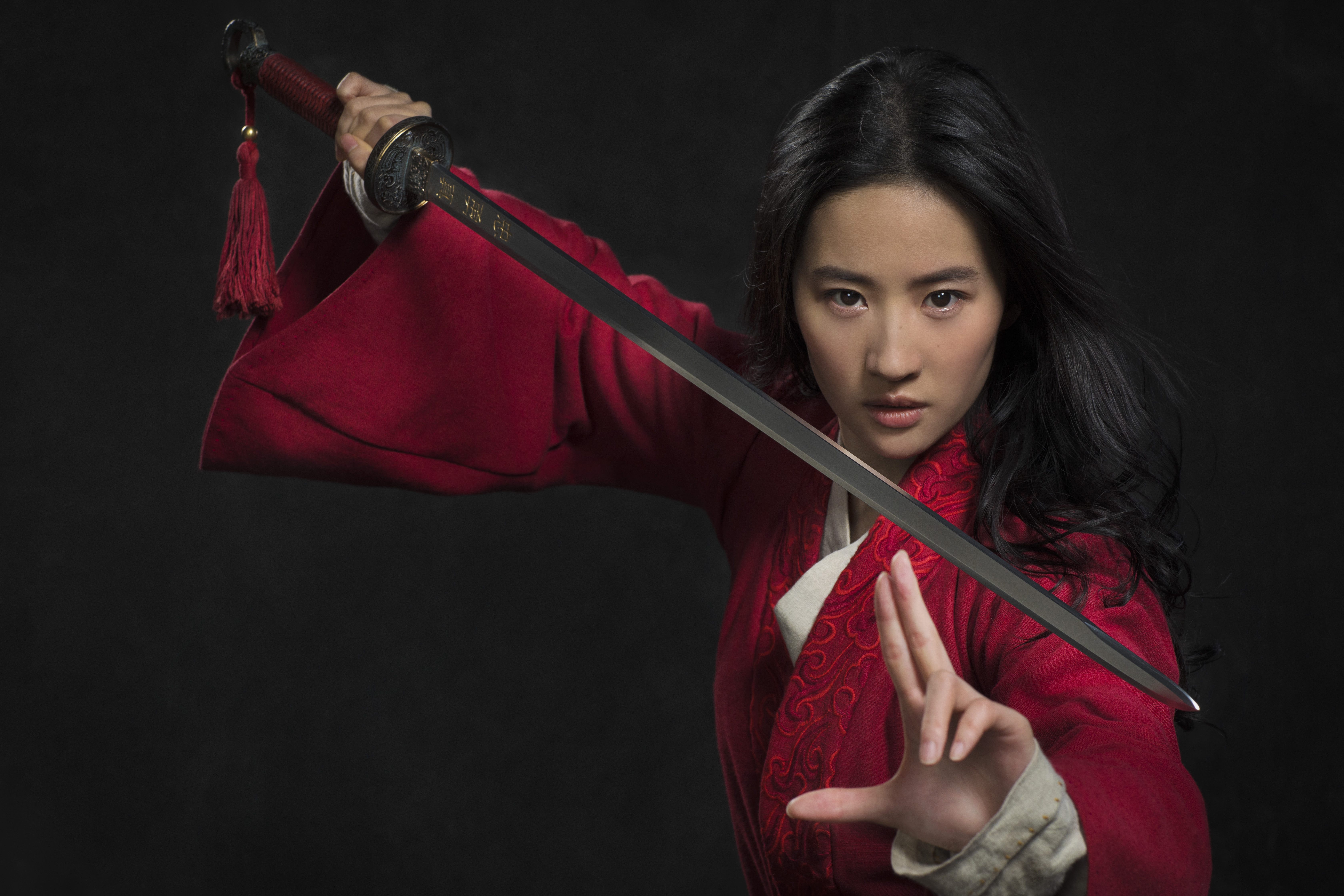 movie, mulan (2020), actress, chinese, liu yifei, model, mulan, sword for android