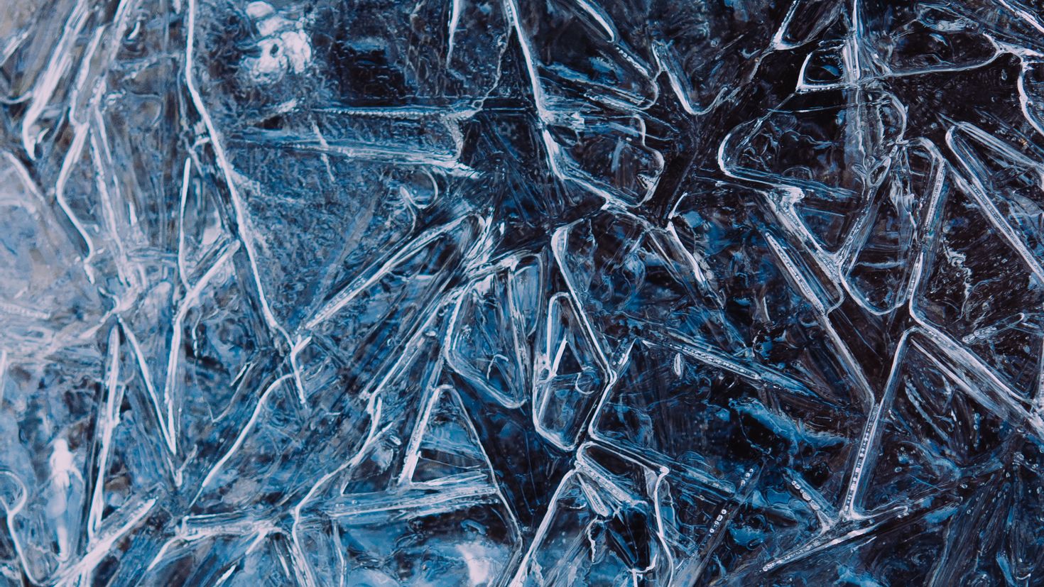 Эффект заморозки. Текстура льда. Черный лед. Треснутый лед. Лёд текстура 4к.
