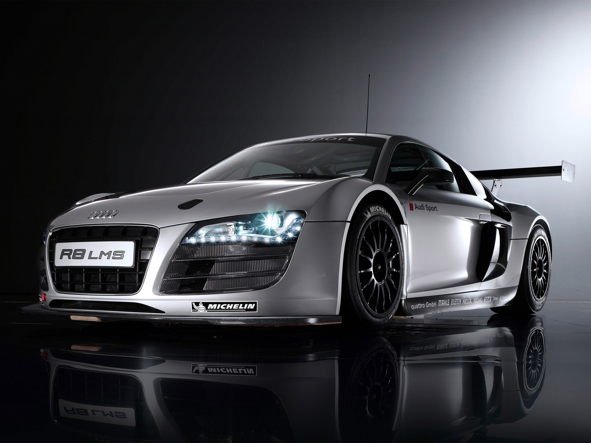 Ауд 1. Audi r8 LMS Ultra. Ауди r8 Леман. Ауди спорткар r8. Audi r8.