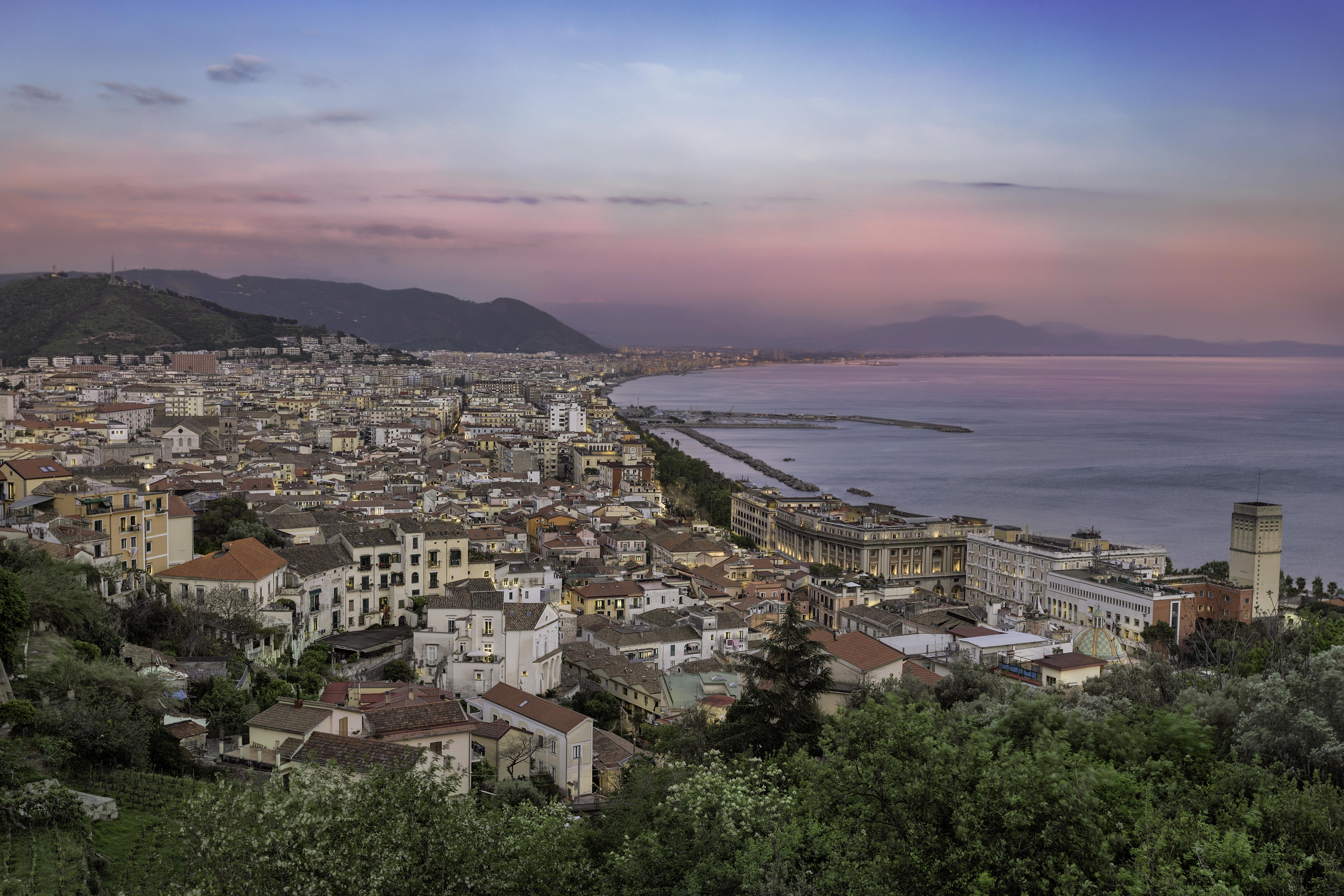 Laden Sie das Italien, Gebäude, Küste, Dach, Dächer, Städte, Stadt-Bild kostenlos auf Ihren PC-Desktop herunter