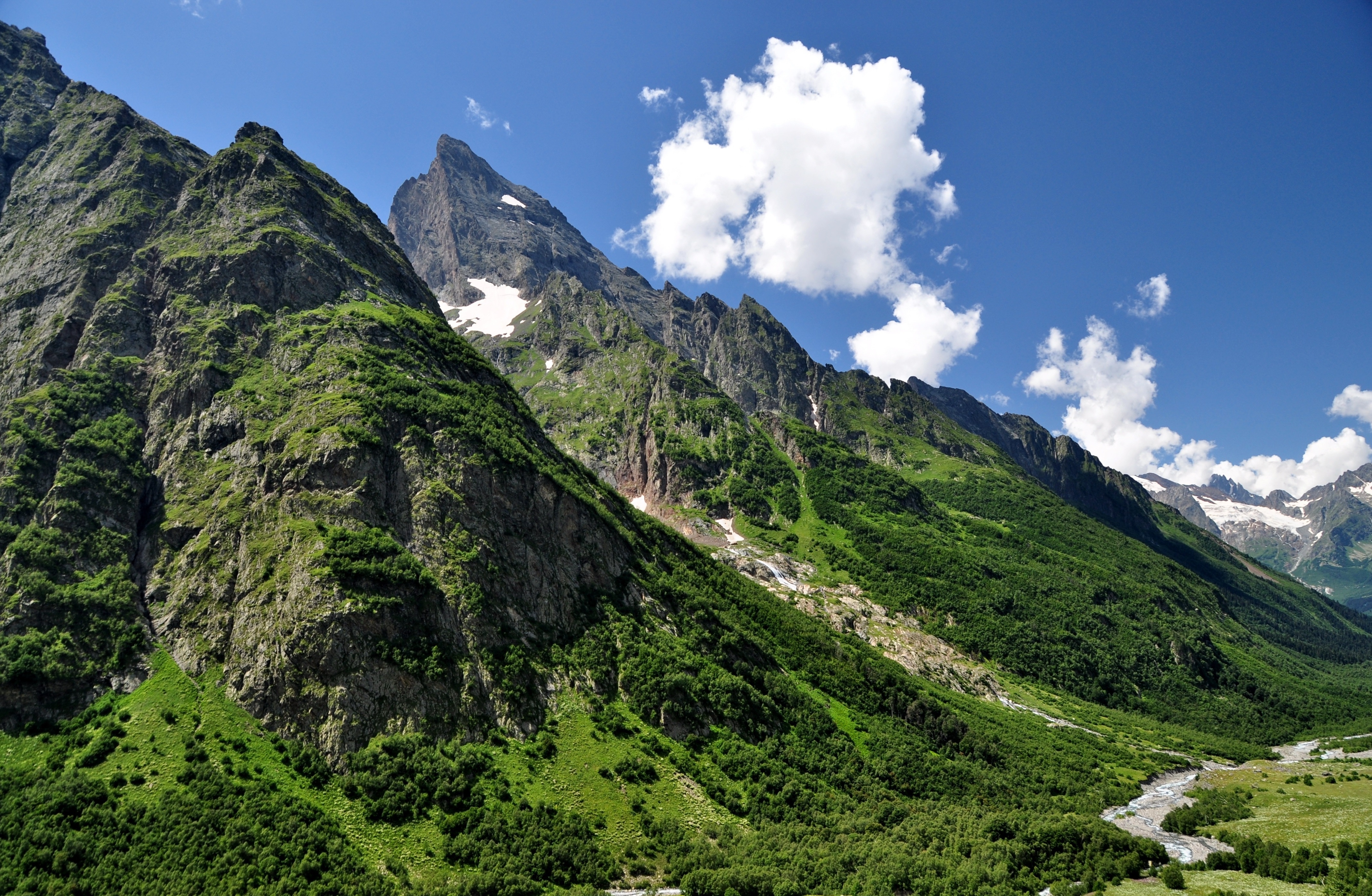 Téléchargez des papiers peints mobile Caucase, Nature, Sky, Herbe, Montagnes gratuitement.