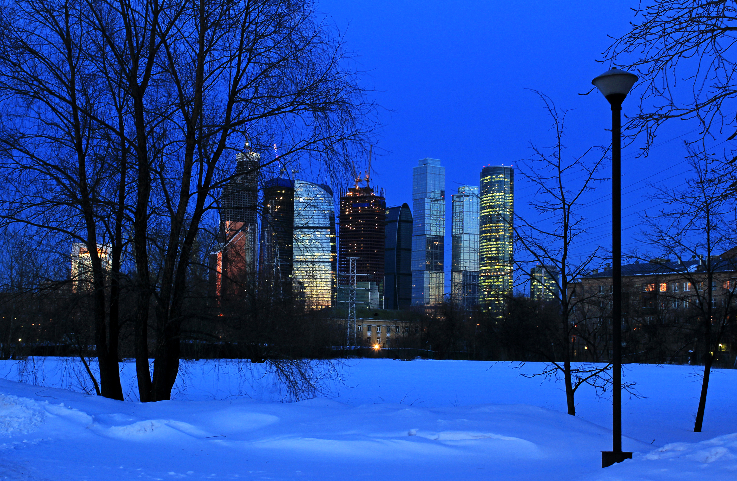 Ночной город зимой Россия