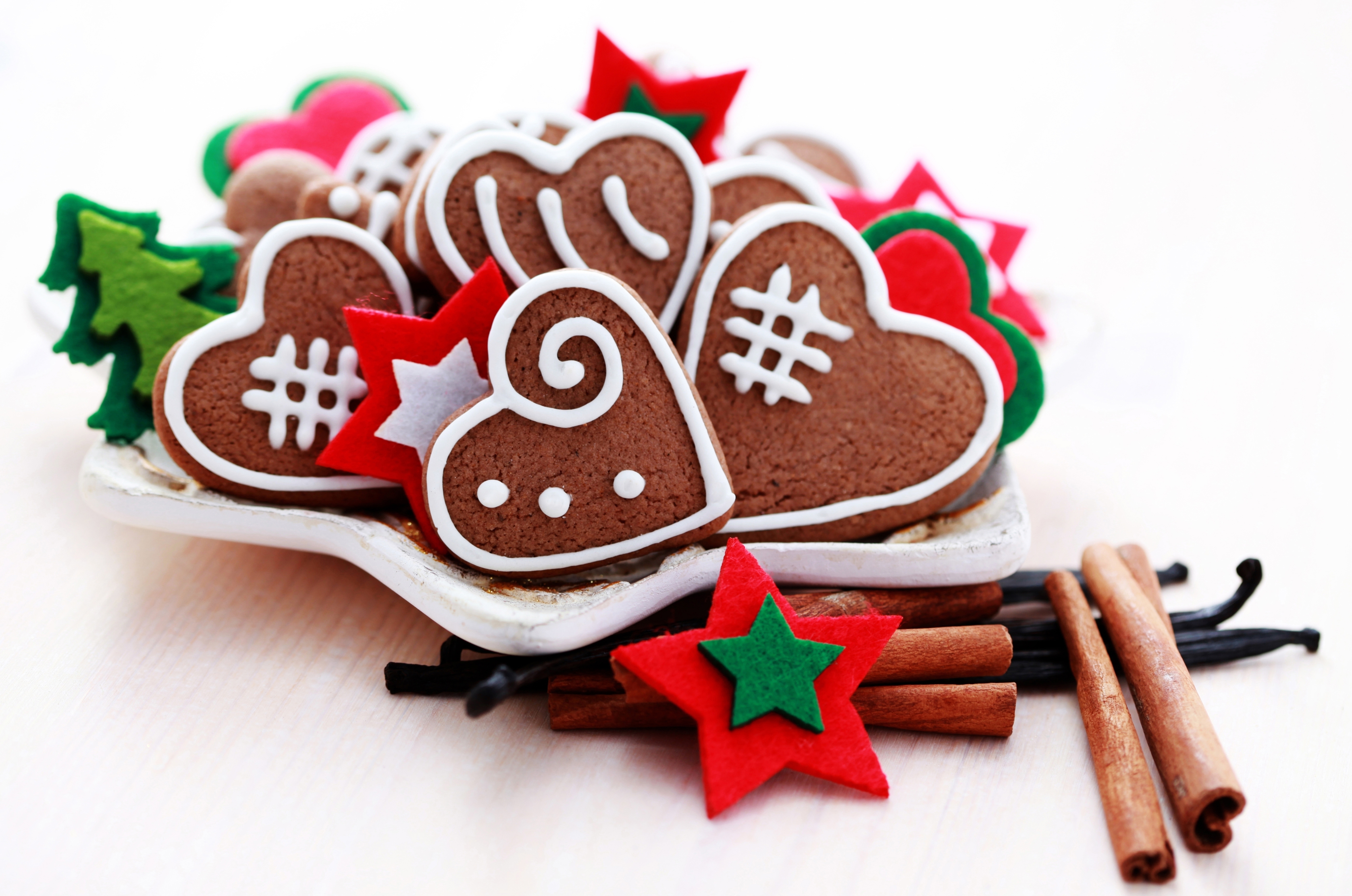 Mobile wallpaper holiday, christmas, cinnamon, cookie, gingerbread