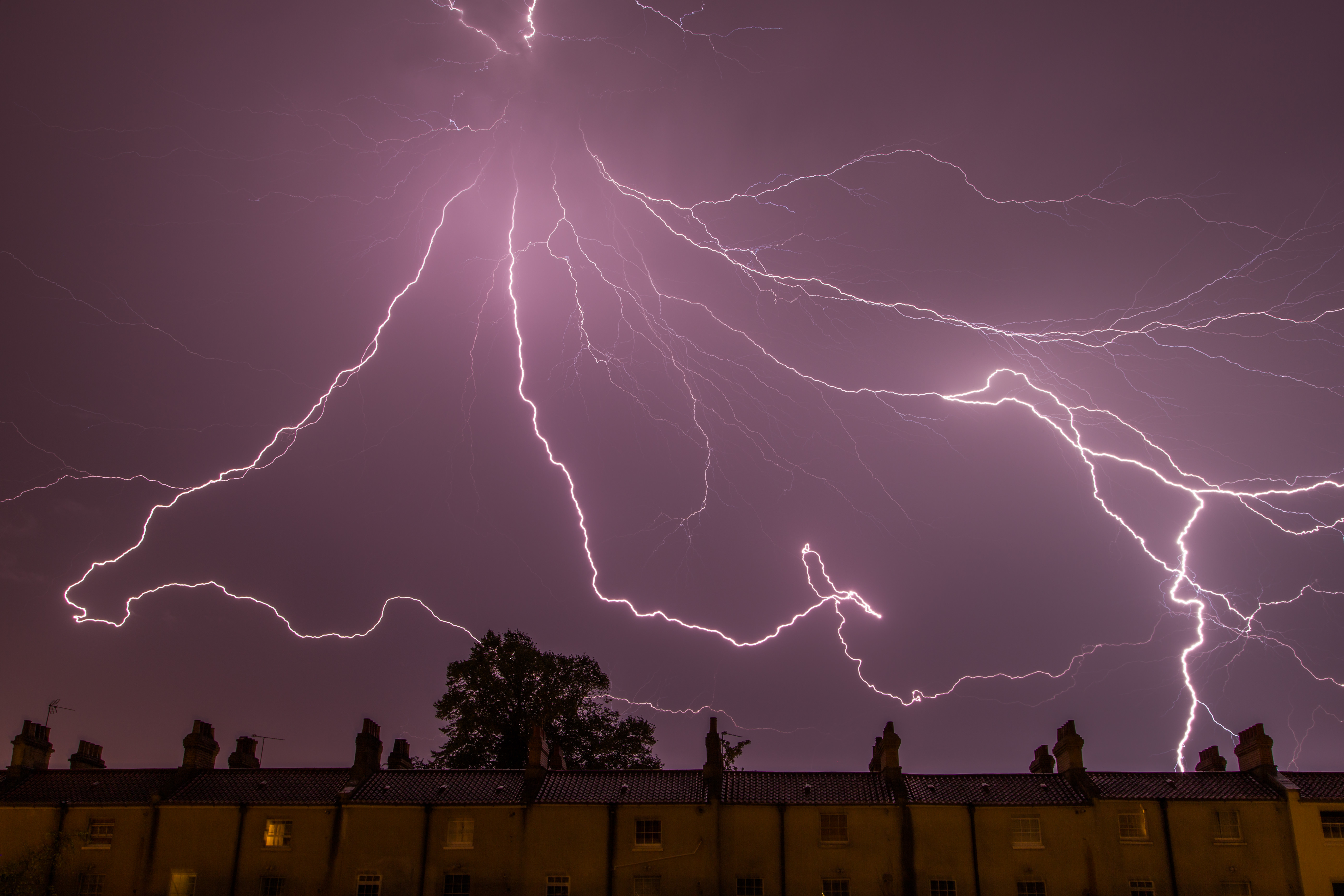 Lightning sky фото