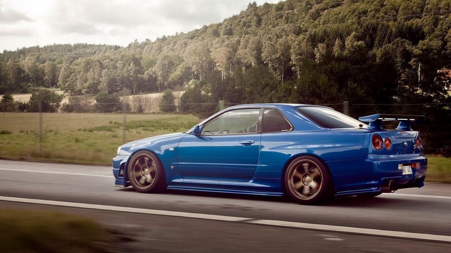 Nissan Skyline GTR r34 арт