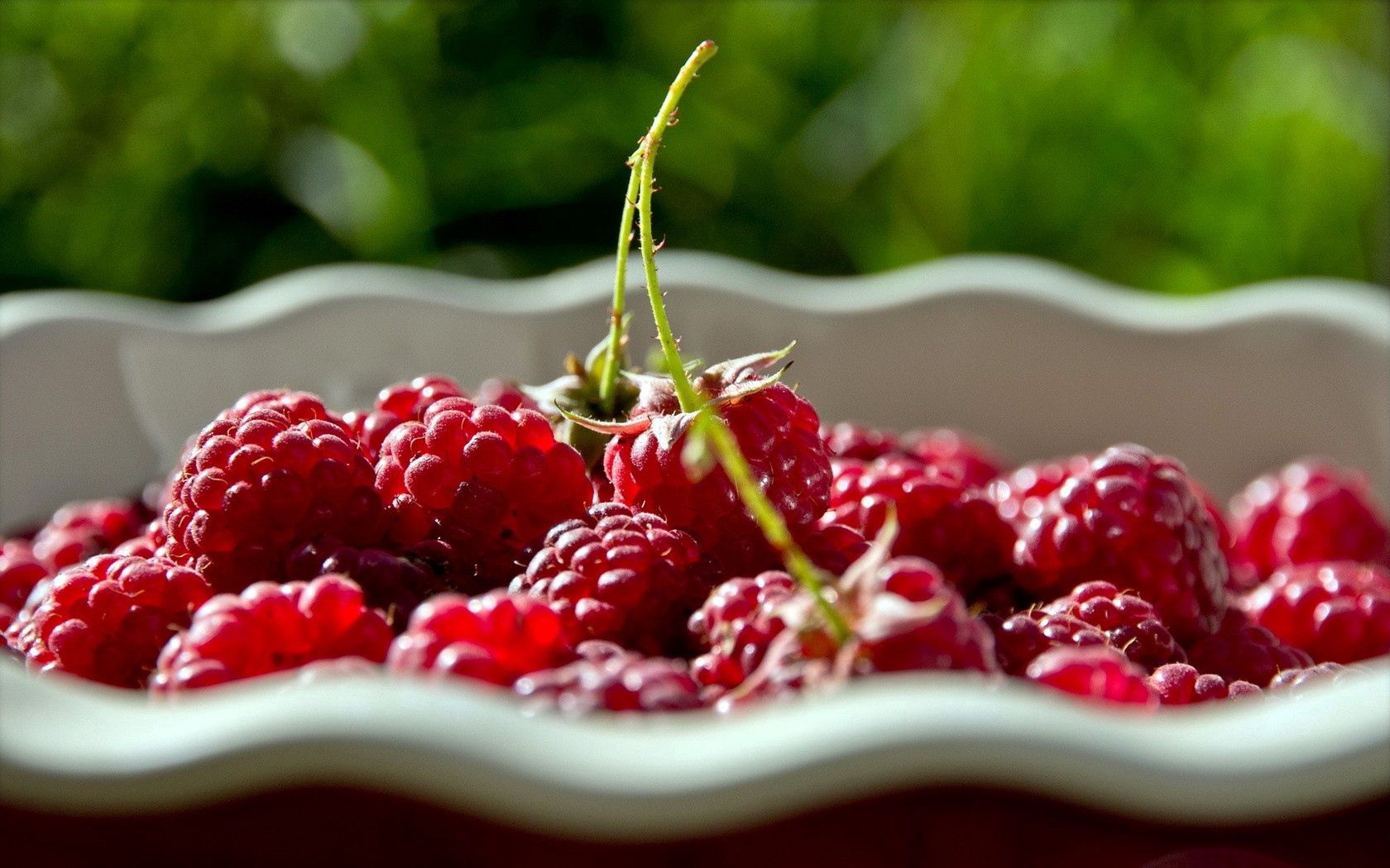 Free download wallpaper Raspberry, Shadow, Plate, Berries, Food on your PC desktop