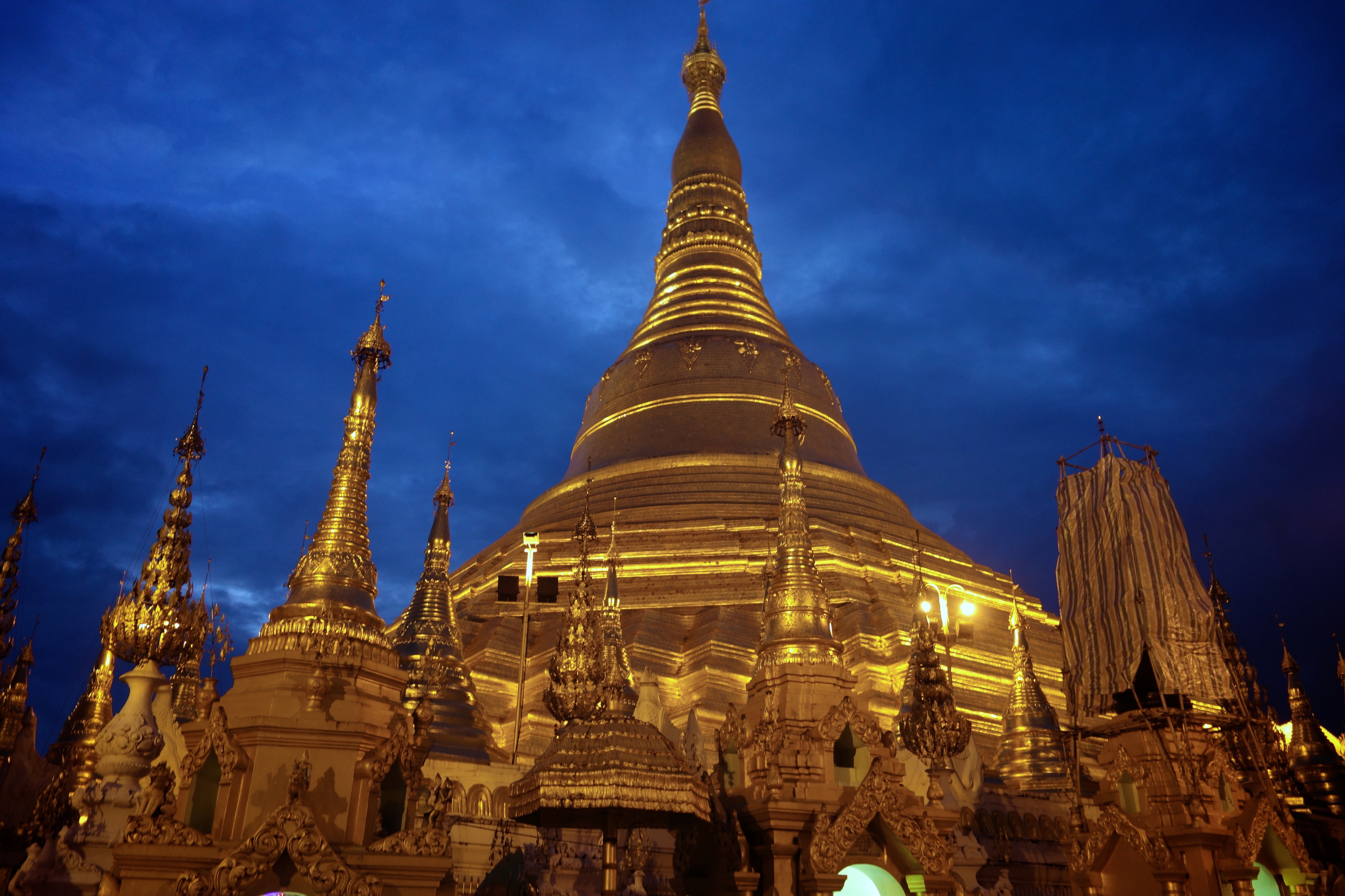 shwedagon pagoda, myanmar, religious, yangon Aesthetic wallpaper