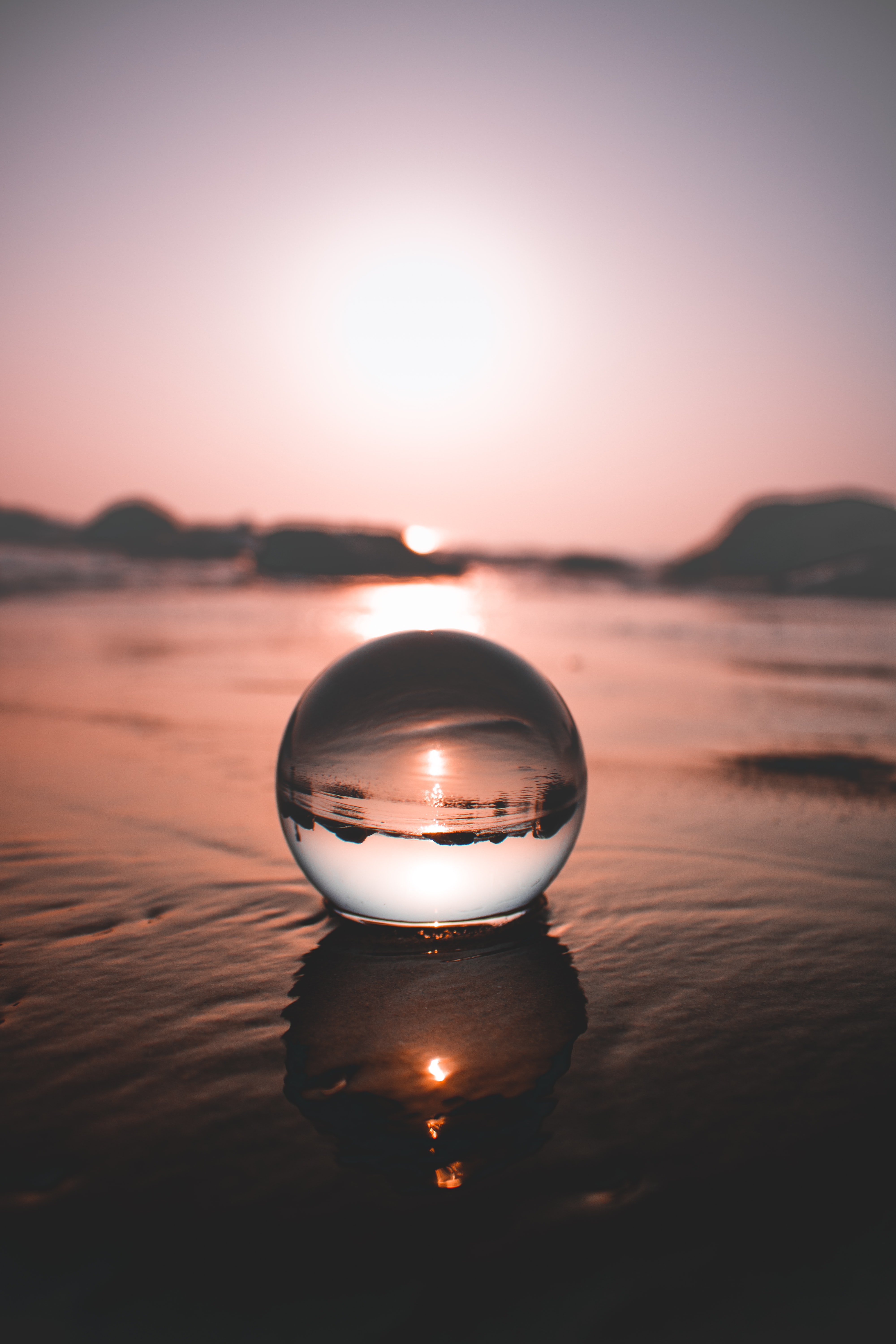 wallpapers miscellanea, focus, water, reflection, miscellaneous, ball, distortion