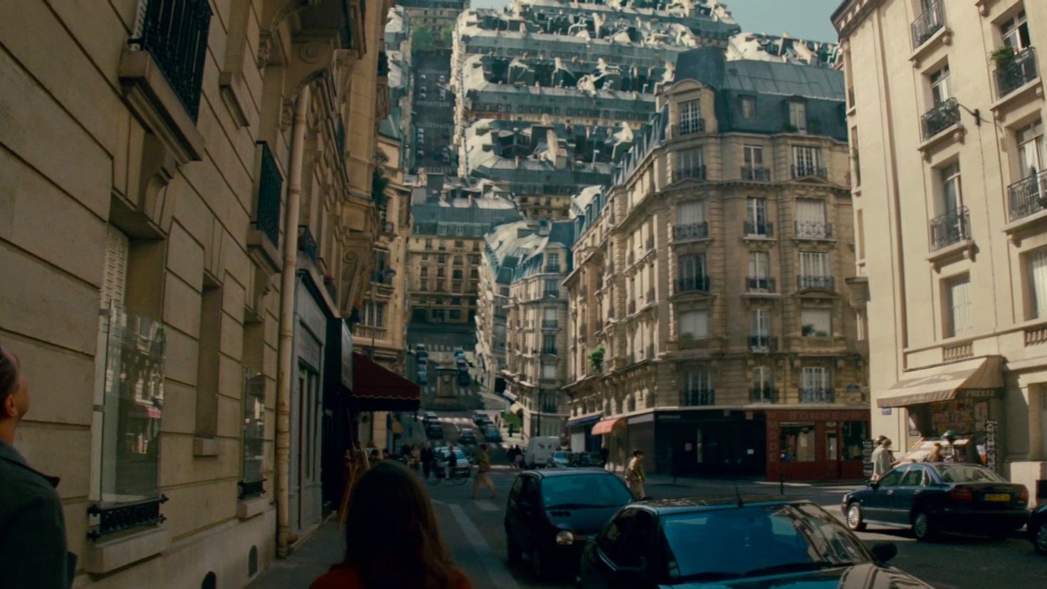 См начало. Inception город. Начало. Inception Архитектор. Архитектор Кадр из фильма.