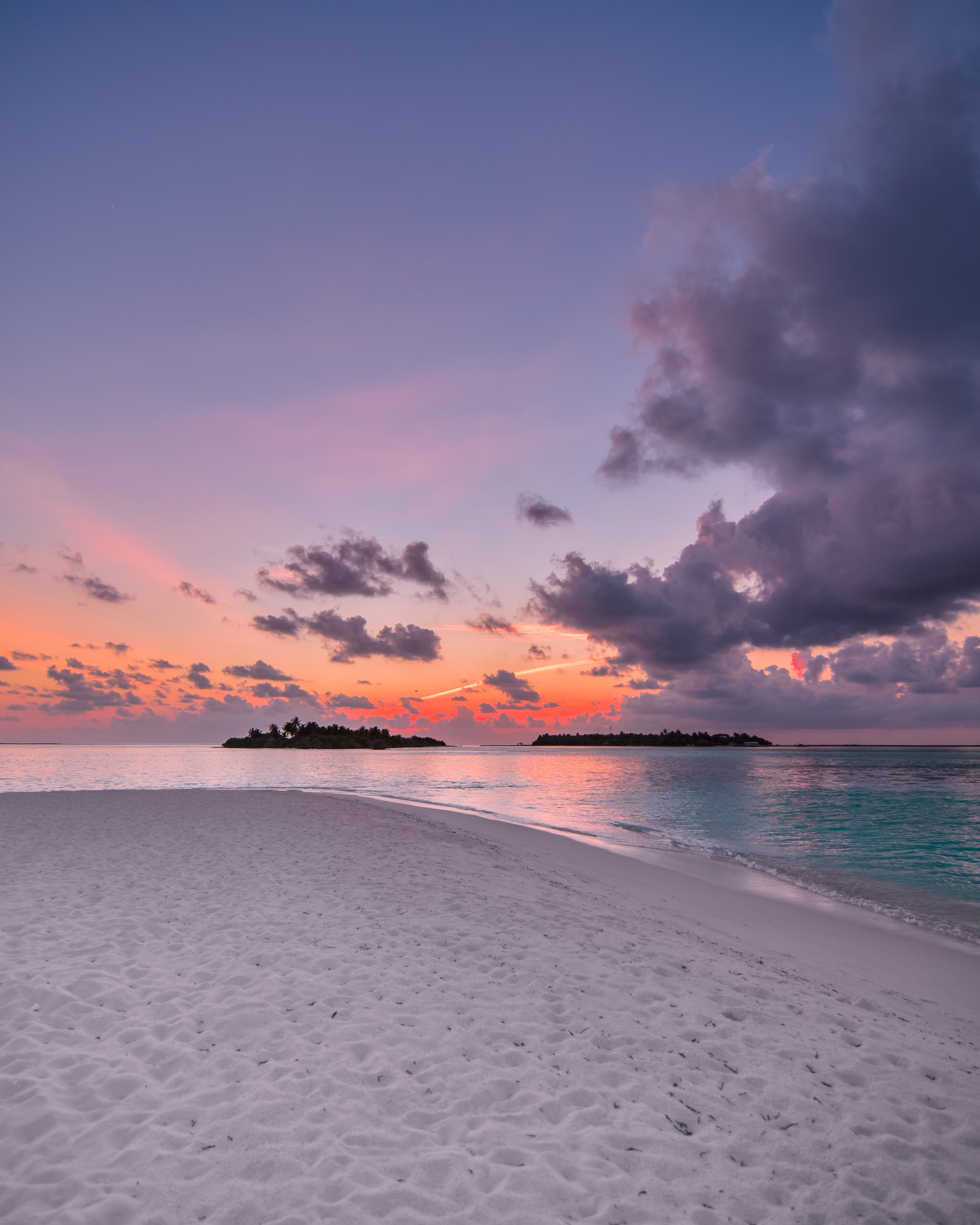 horizon, beach, sand, nature, sunset, sky, ocean Smartphone Background