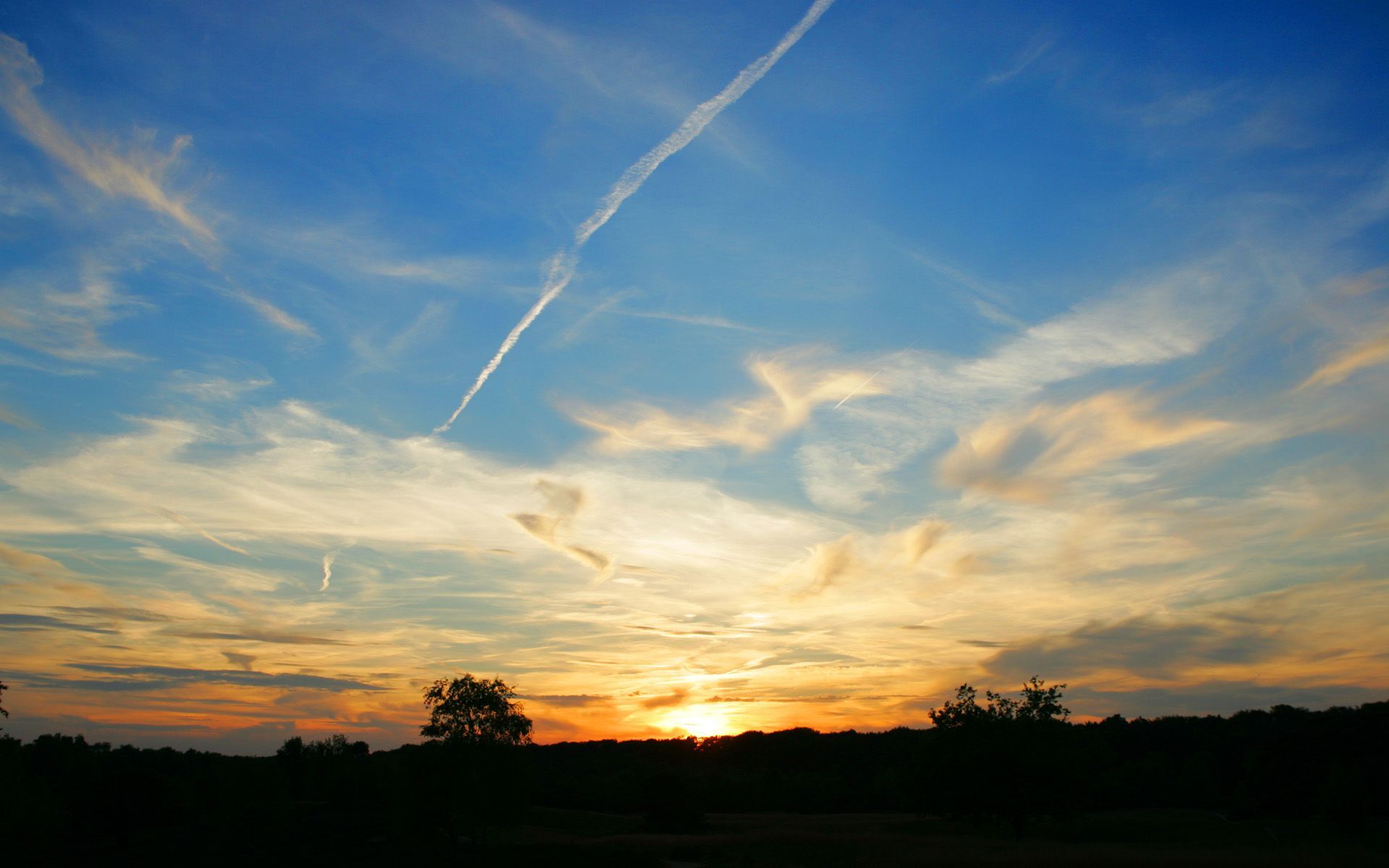 Download mobile wallpaper Sky, Clouds, Landscape, Sunset for free.
