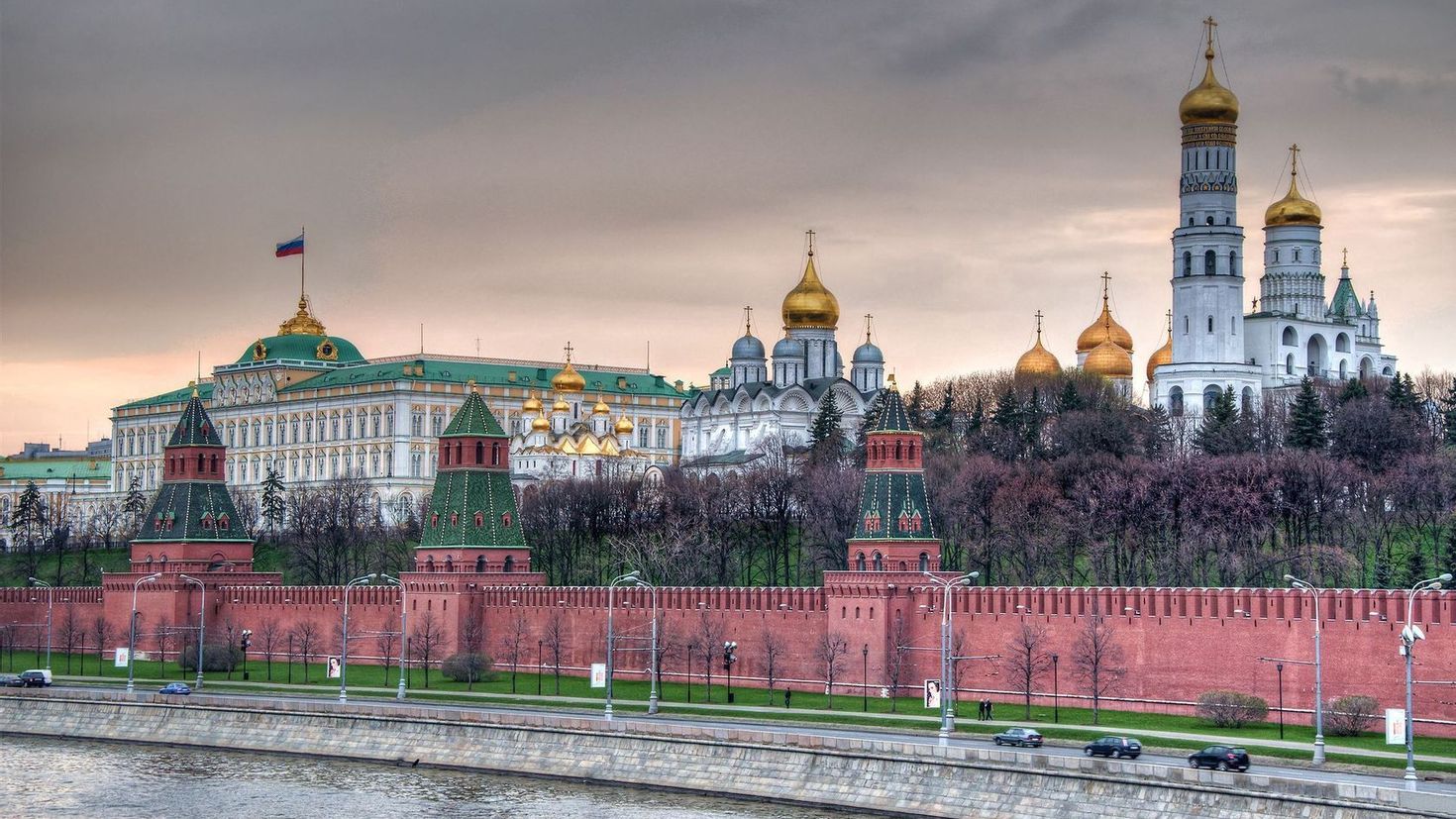 Культура города москва. Резиденция президента России в Московском Кремле. Резиденция президента России в Московском Кремле фото. Московский Кремль и красная площадь. Кремль Москва.