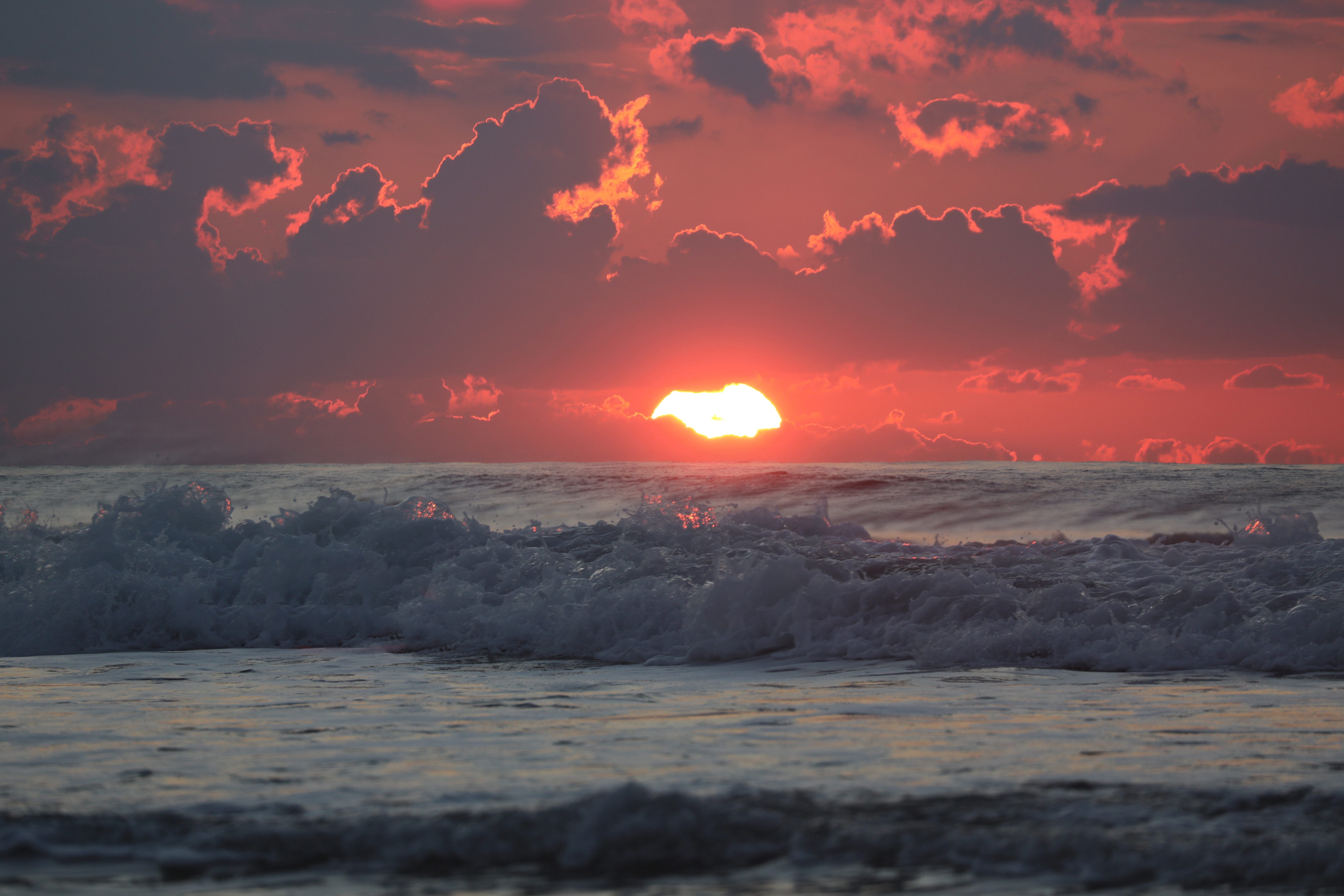 PCデスクトップに地平線, サン, 日没, 雲, 自然, 波, 海画像を無料でダウンロード