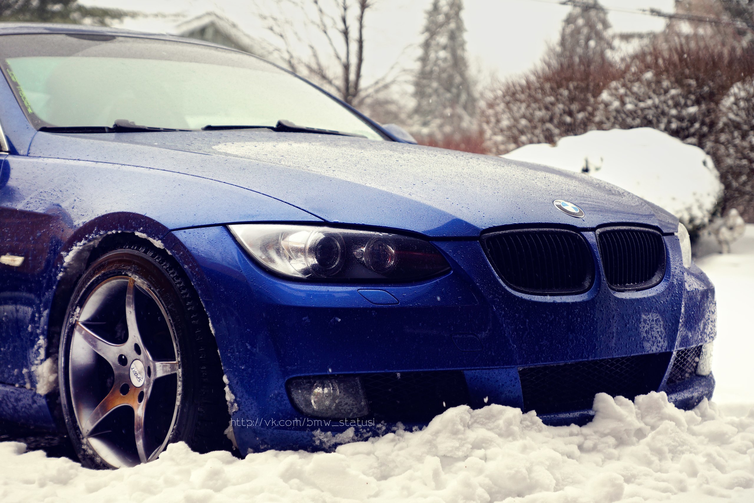 BMW m5 Snow