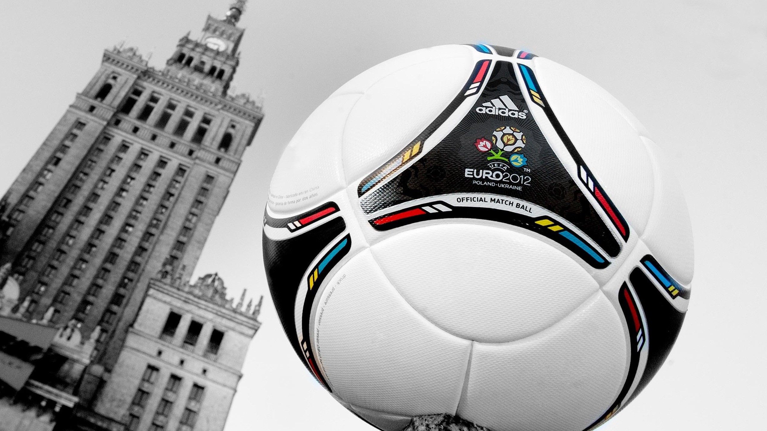 Handy-Wallpaper Turm, Meisterschaft, Euro 2012, Sport, Ball, Fußball kostenlos herunterladen.