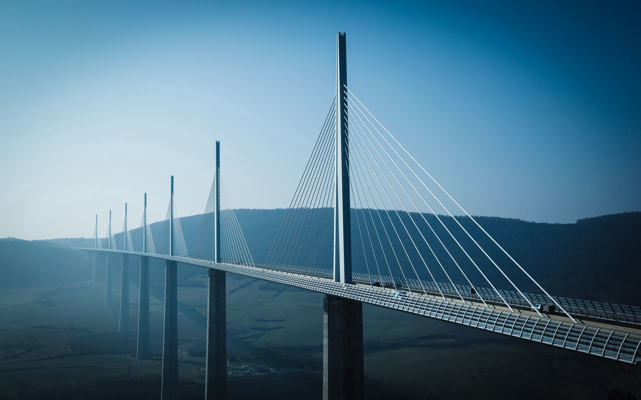 Free HD bridge, cities, rivers, fog, construction