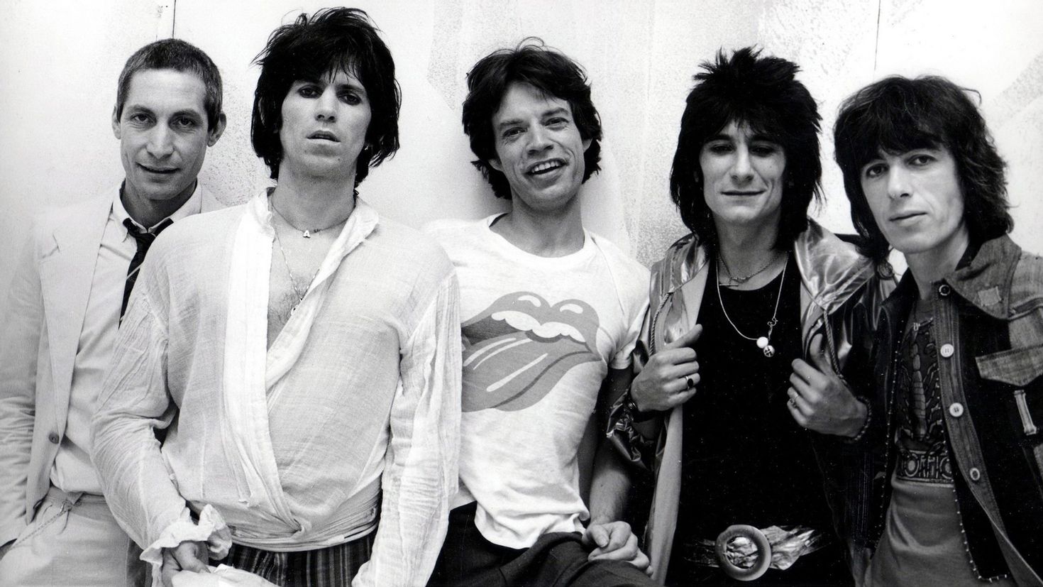Rolling stone 1. Группа the Rolling Stones. Рок группа Роллинг стоунз. Rolling Stones фото. Роллинг стоунз 1970.