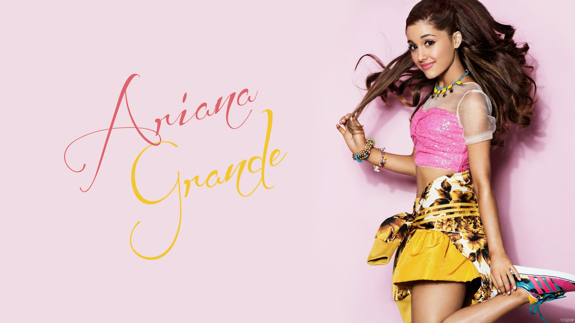 Ariana Grande 2015 Ultra HD Desktop Background Wallpaper for 4K UHD TV :  Tablet : Smartphone