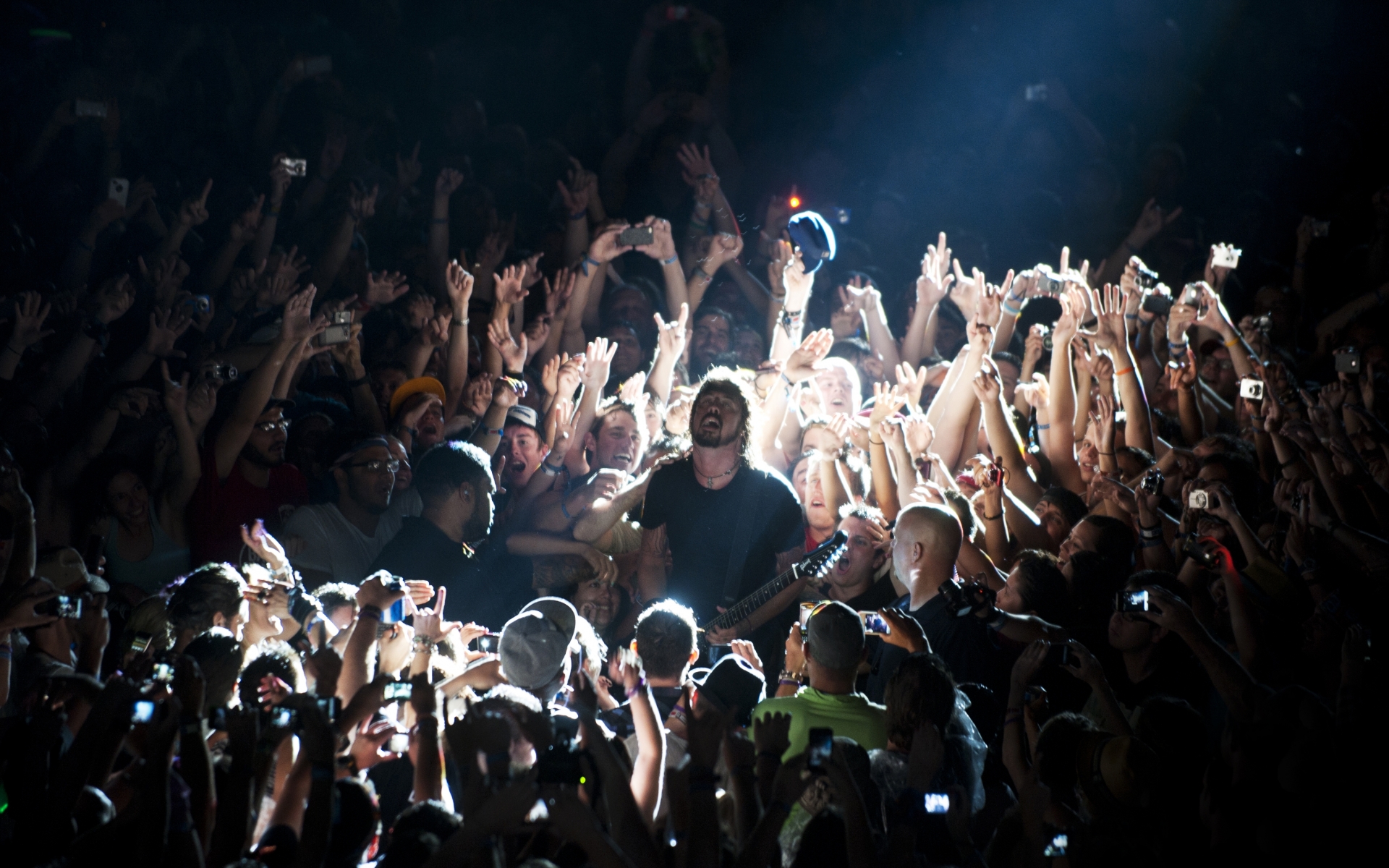 music, foo fighters, concert, crowd, hand cellphone