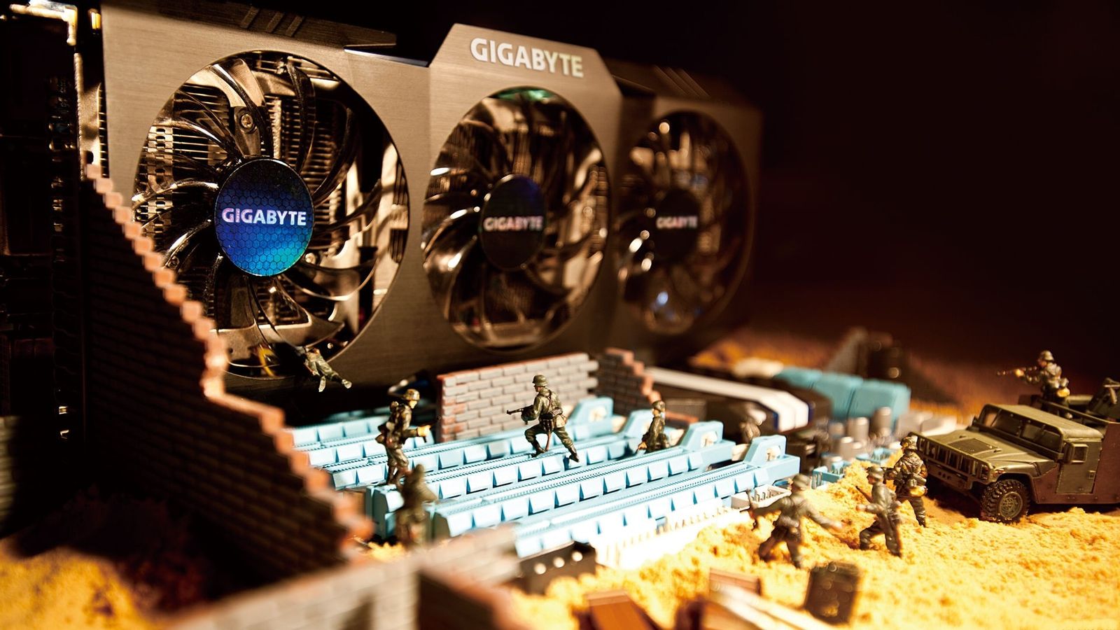 Картинка в компьютере 4. Gigabyte Technology ПК. Компьютер motherboard Gigabyte. Компьютерное железо.