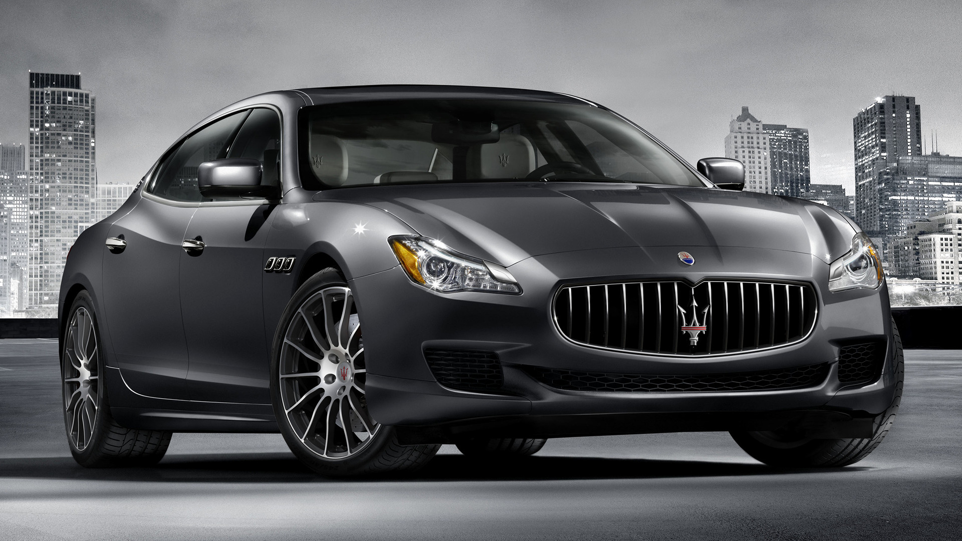 Maserati Quattroporte решетка