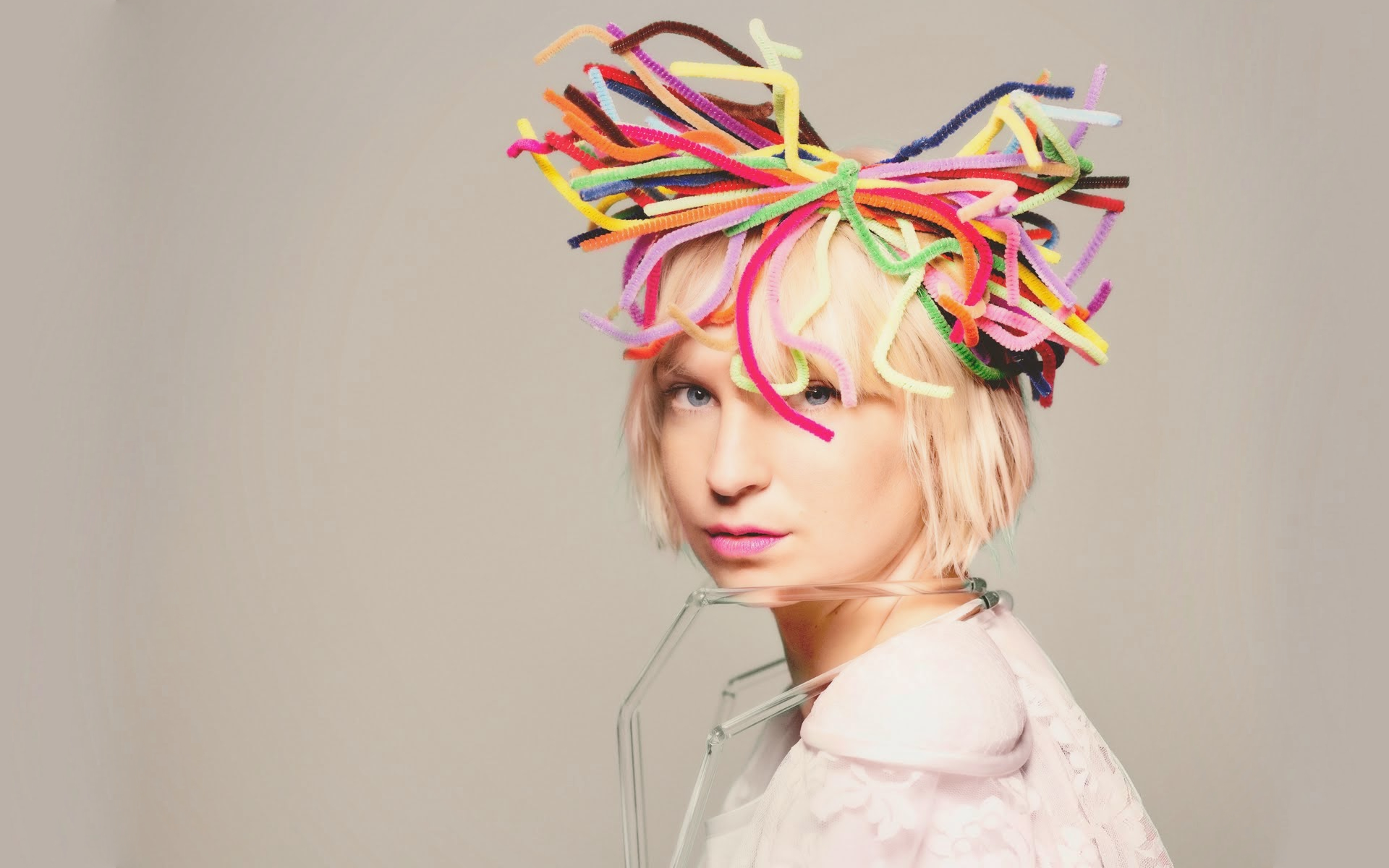 Free download wallpaper Music, Sia on your PC desktop