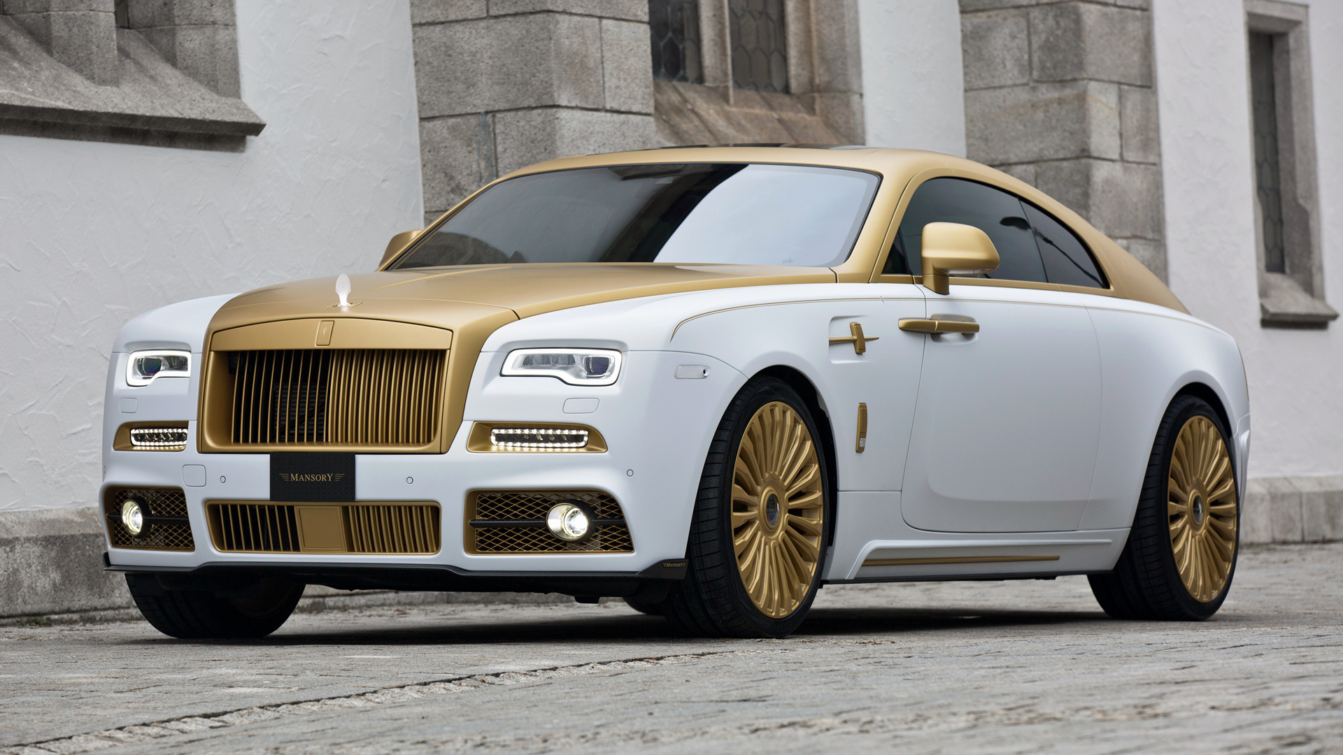 Золотой Mansory Rolls-Royce Wraith Palm Edition 999