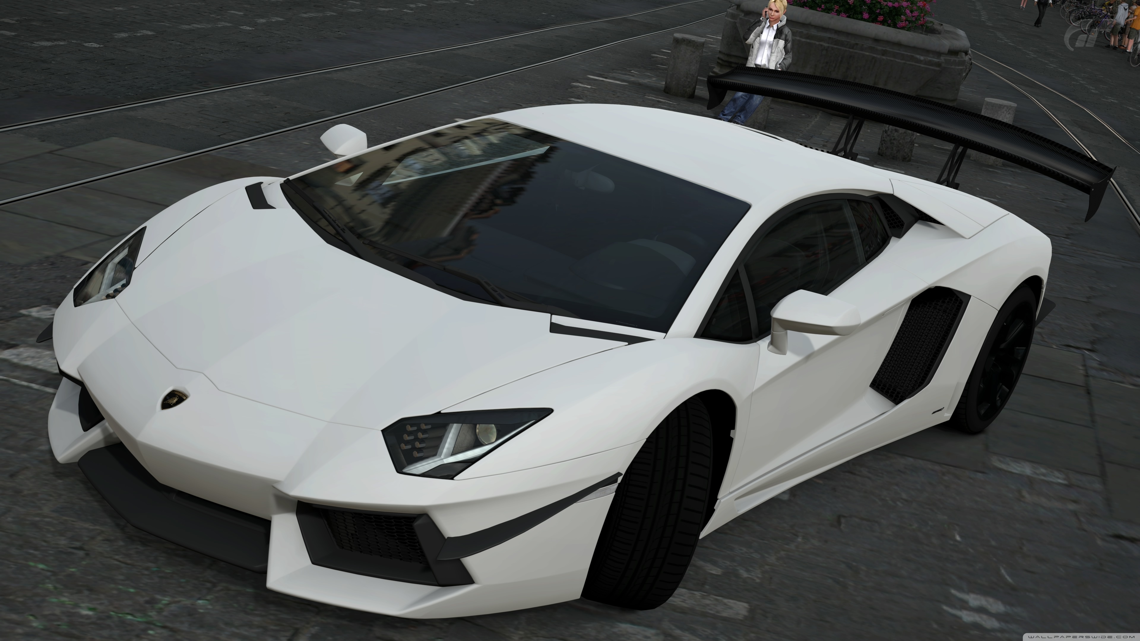 Белая Lamborghini Aventador 700 LP