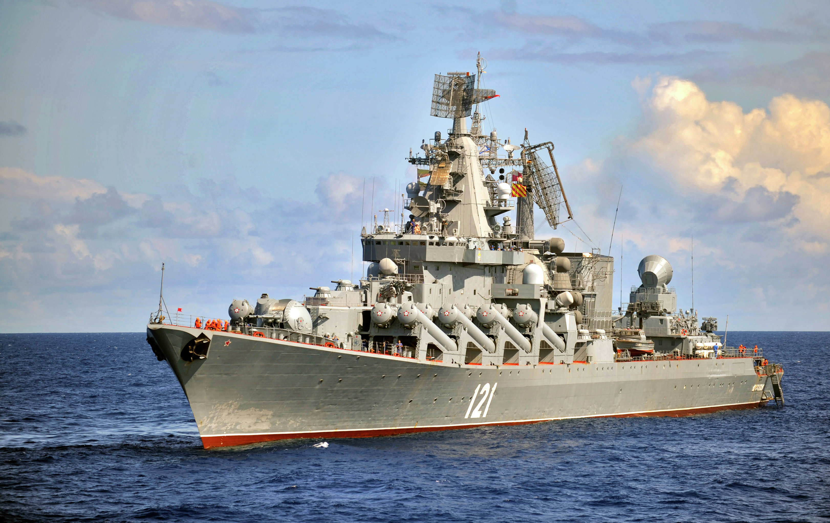 Русский военный корабль крейсер Москва