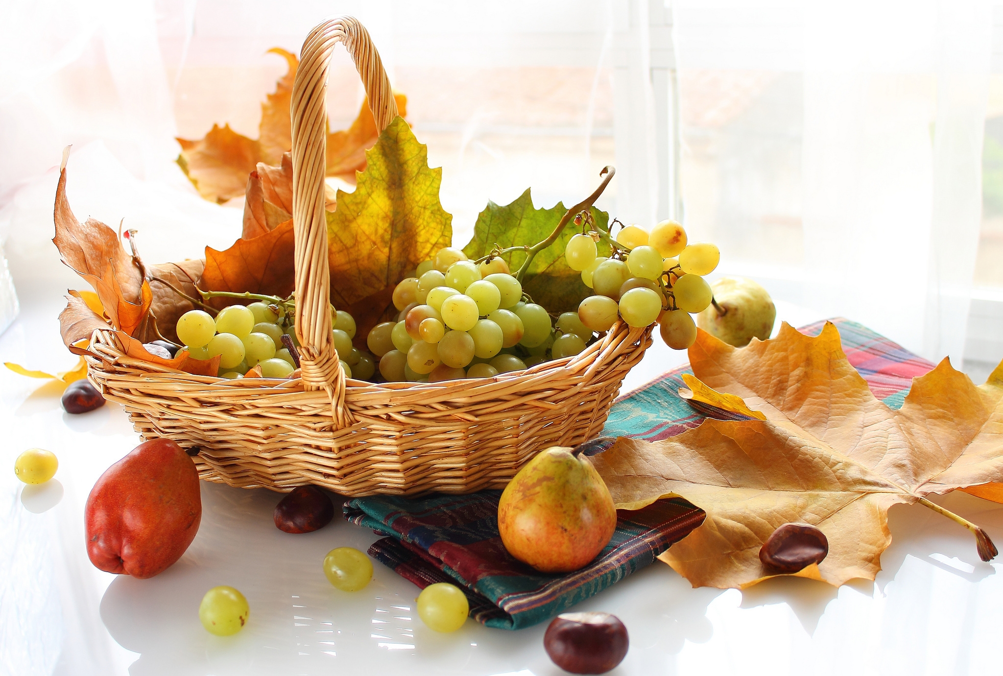 Download mobile wallpaper Fruits, Basket, Food, Grapes for free.